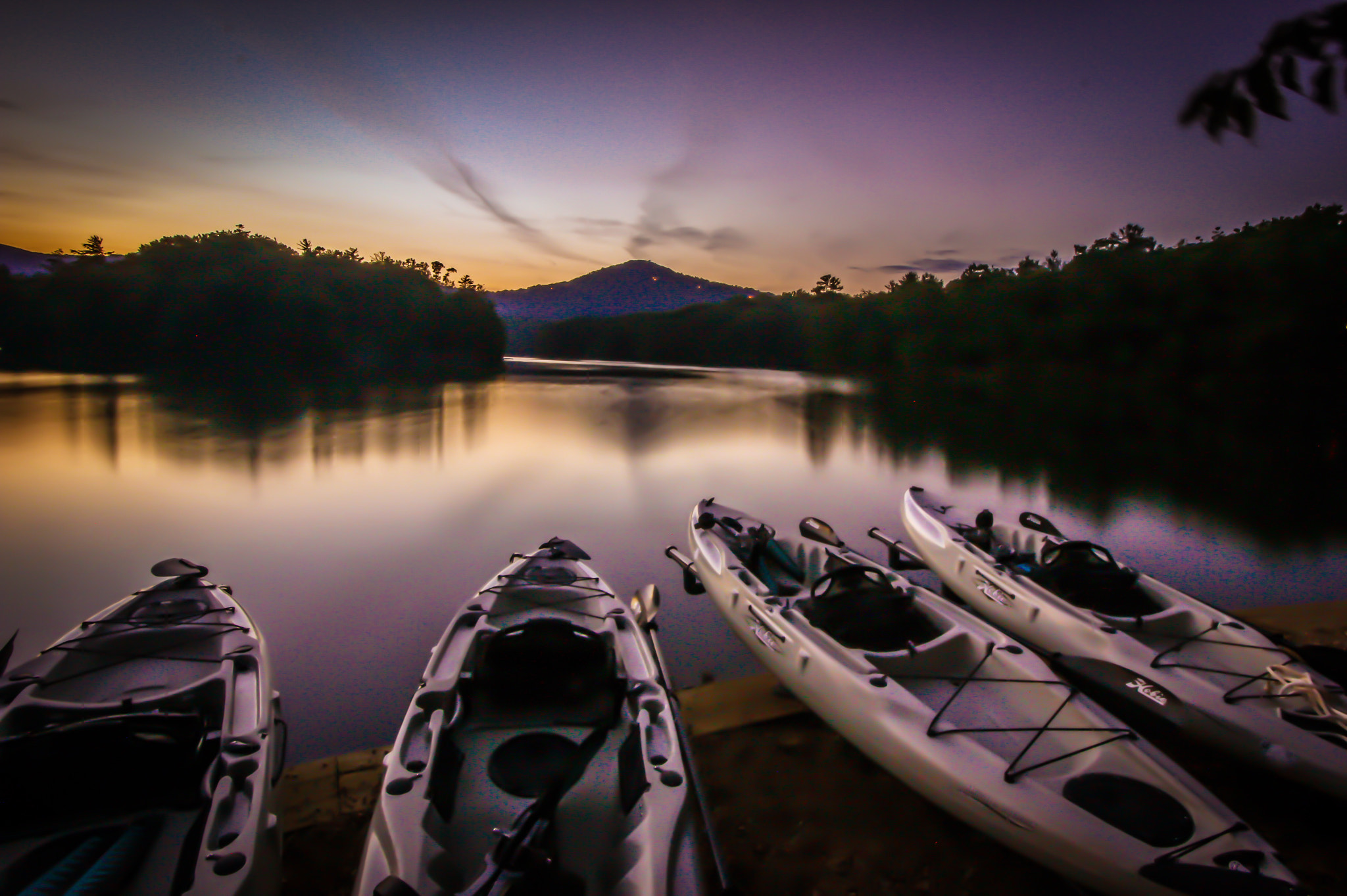 Canon EF-S 10-18mm F4.5–5.6 IS STM sample photo. Big canoe photography