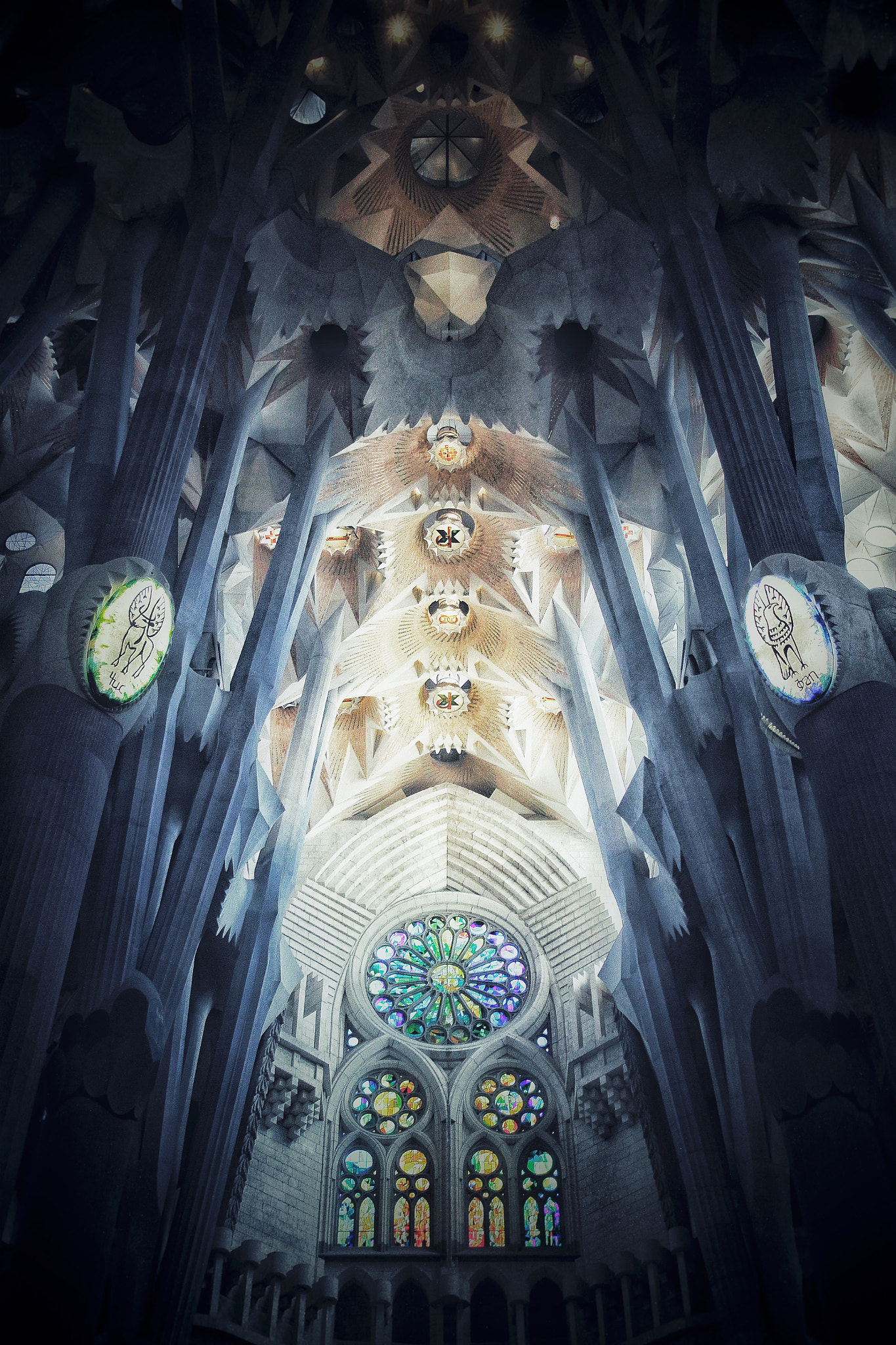 Canon EF-S 15-85mm F3.5-5.6 IS USM sample photo. Barcelona - sagrada familia 2 photography