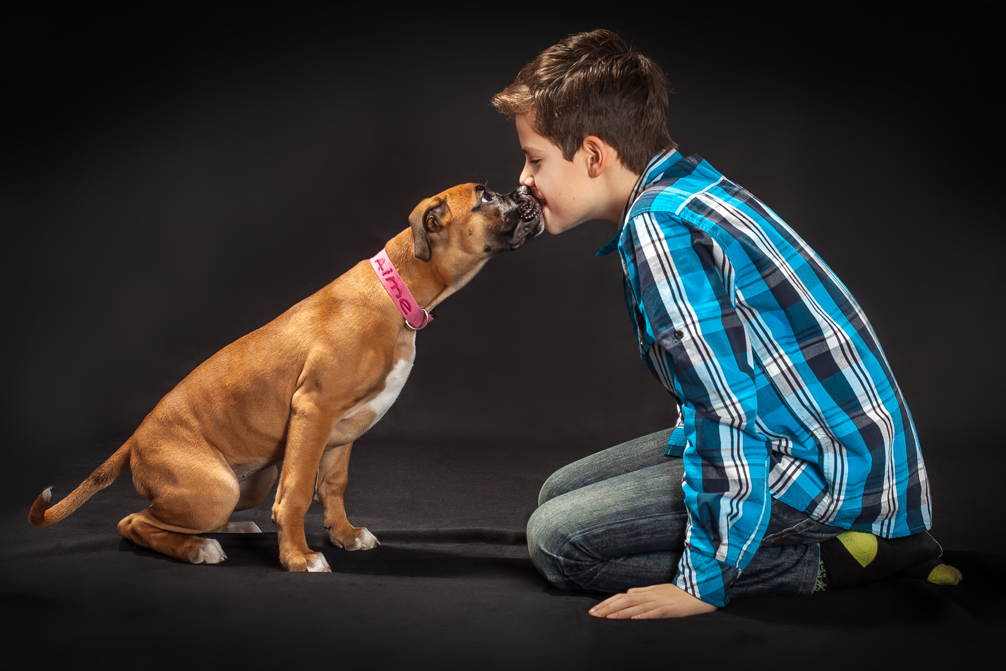 Canon EOS 50D + Canon EF 50mm F1.4 USM sample photo. Happy boxer photography