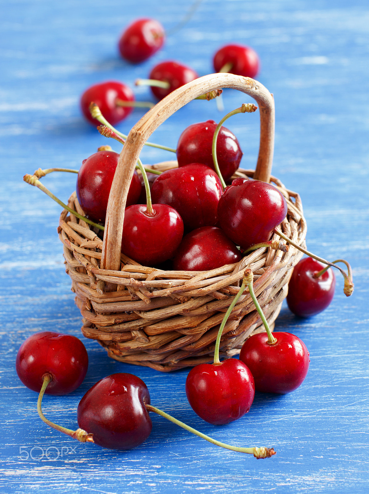 Canon EOS 650D (EOS Rebel T4i / EOS Kiss X6i) + Canon EF 50mm F1.2L USM sample photo. Red cherries in a basket photography