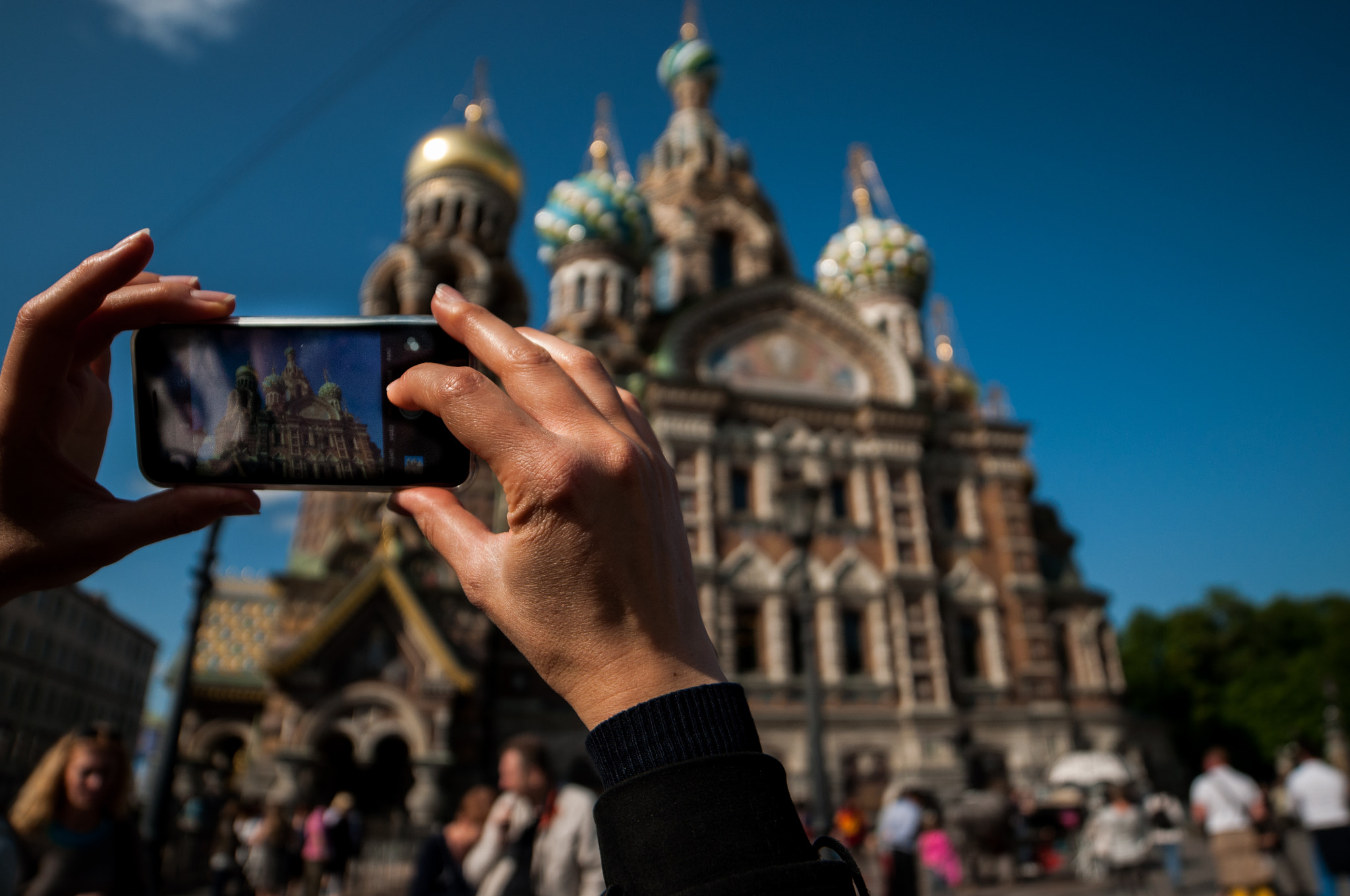 Samyang 14mm F2.8 ED AS IF UMC sample photo. Colorful church photography
