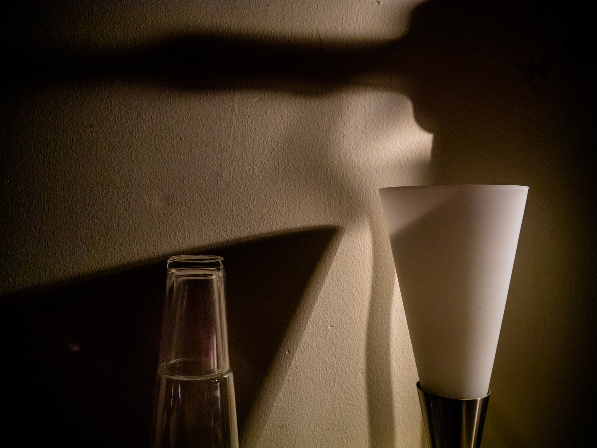 LUMIX G VARIO PZ 14-42/F3.5-5.6 sample photo. Still life with lamp and carafe photography