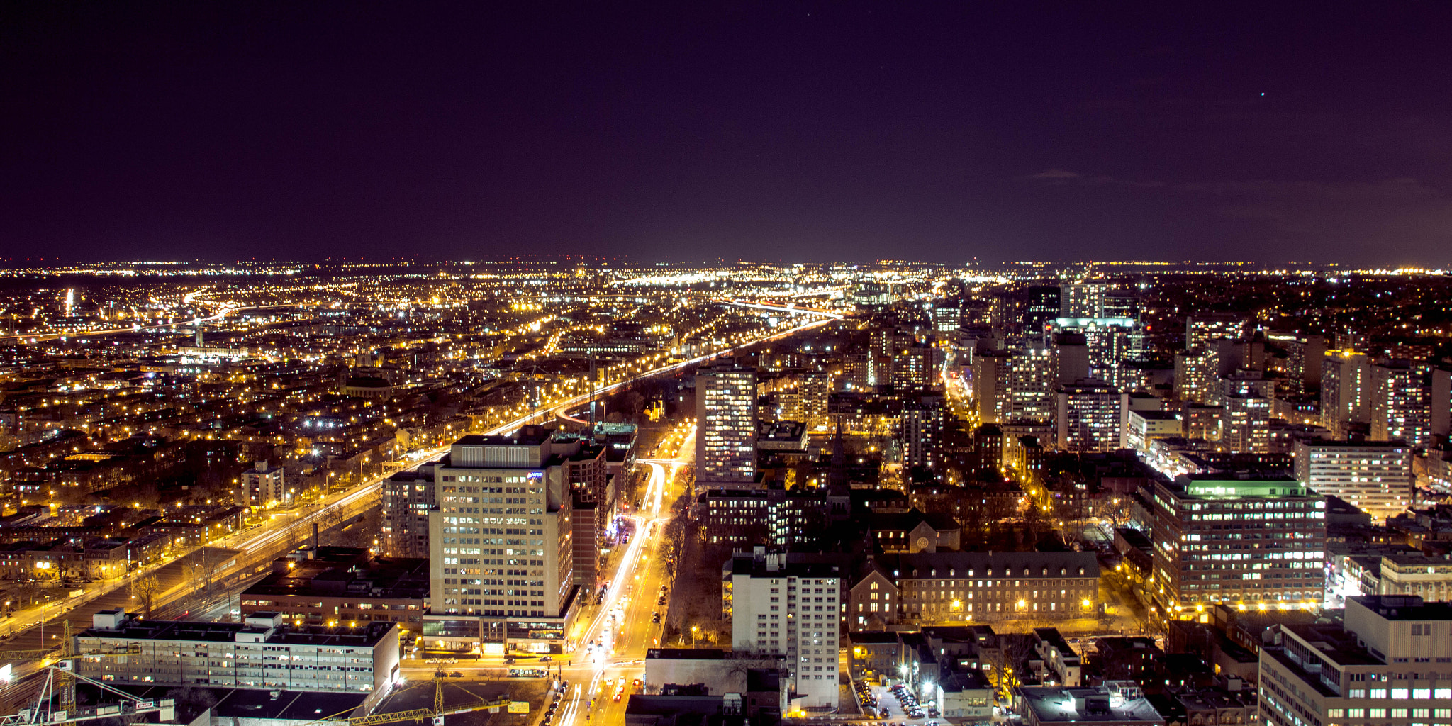 Sigma 18-200mm f/3.5-6.3 DC OS sample photo. Mtl skyline 2 photography