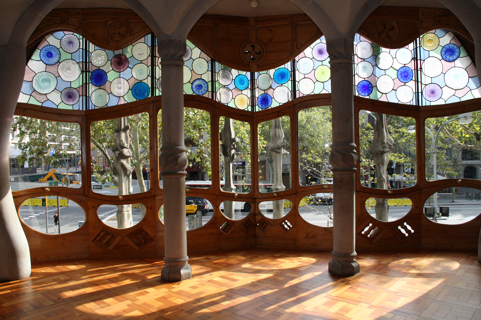 Canon EOS 1000D (EOS Digital Rebel XS / EOS Kiss F) sample photo. Casa batllò photography