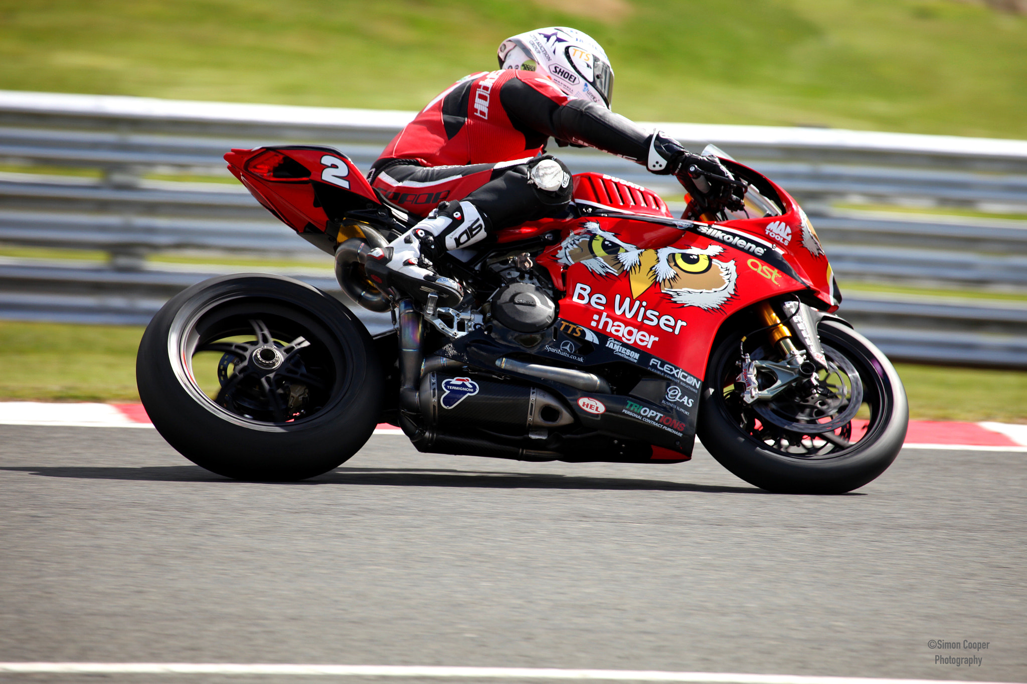 Canon EF 100-400mm F4.5-5.6L IS USM sample photo. Ducati super bike©simon cooper photography