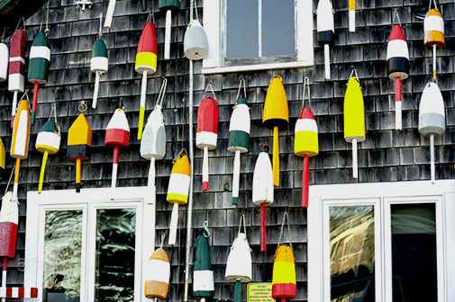 Nikon D700 + AF Nikkor 70-210mm f/4-5.6 sample photo. Floats barharbbor,maine photography