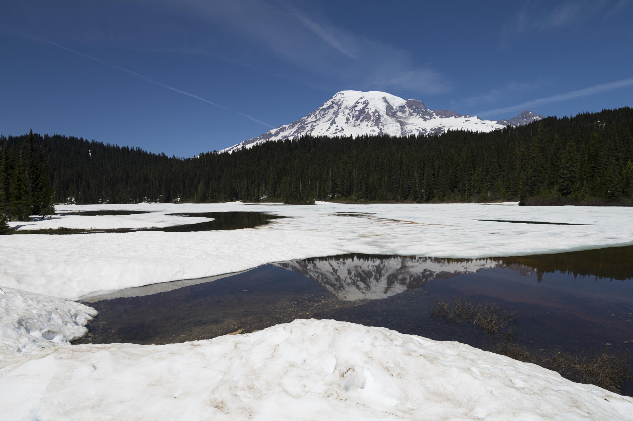 Leica S (TYP 006) + Super-Elmar-S 24 sample photo. Mt rainier and frozen lake (of ) photography