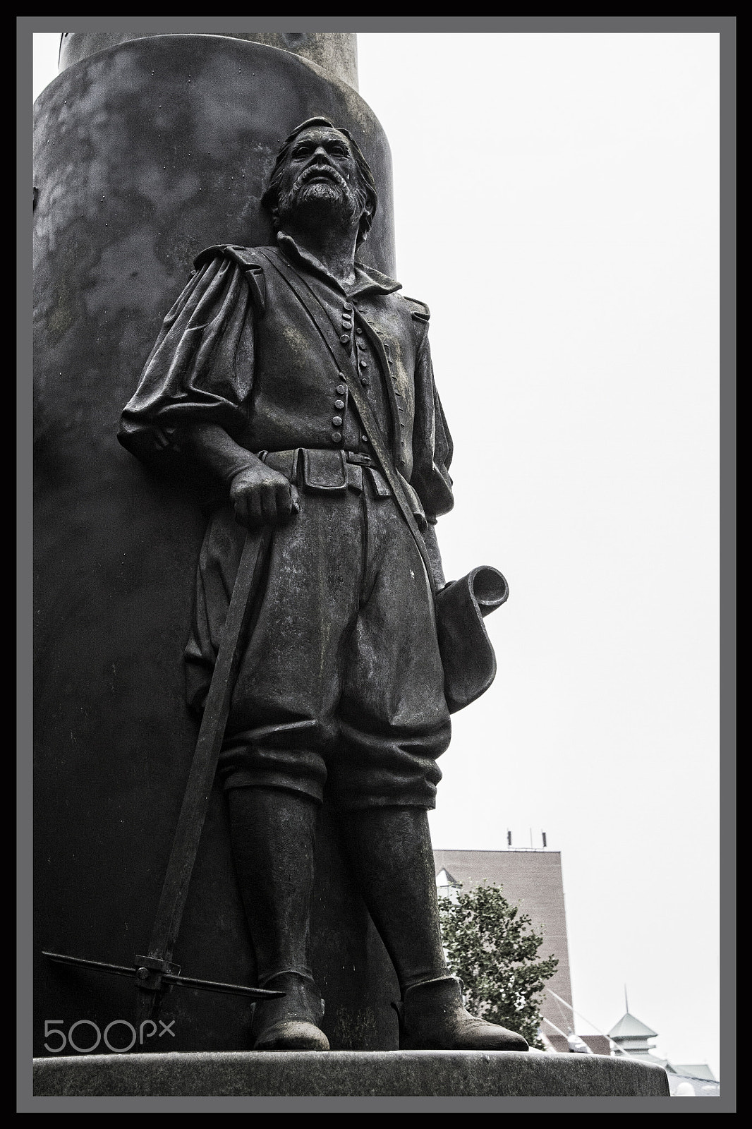 Canon EOS 50D + Canon EF 16-35mm F2.8L USM sample photo. Monument at hampton photography