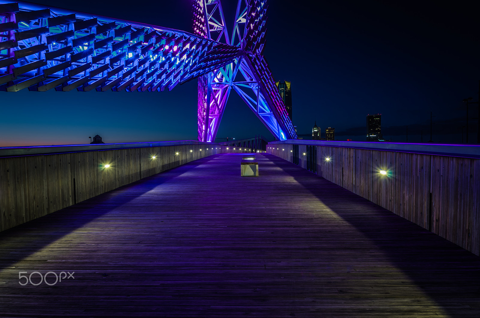 Sigma 17-70mm F2.8-4 DC Macro HSM | C sample photo. Lighted bridge photography