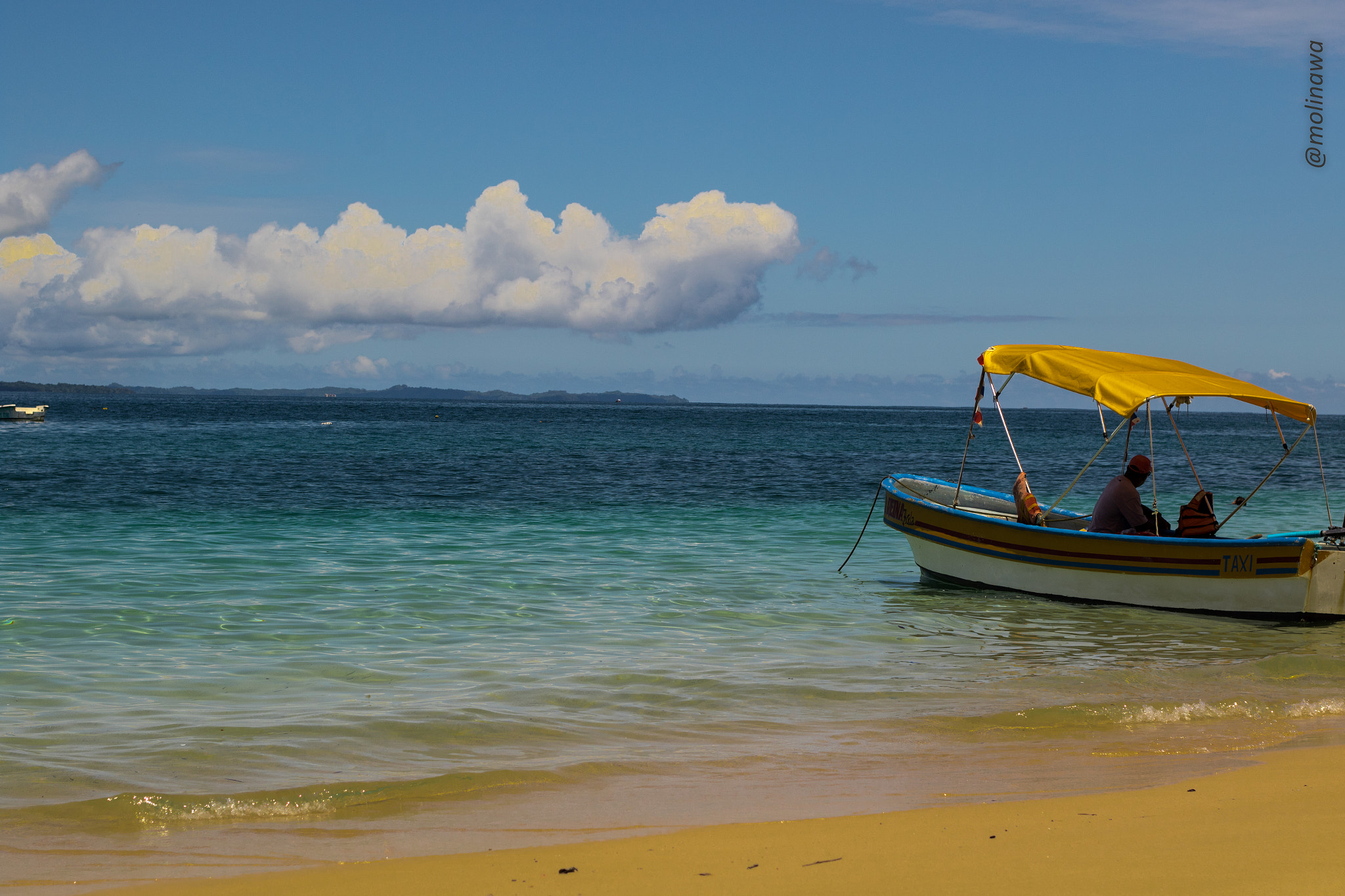 Canon EOS 7D Mark II + Canon EF 50mm F1.8 II sample photo. Taxi boat photography