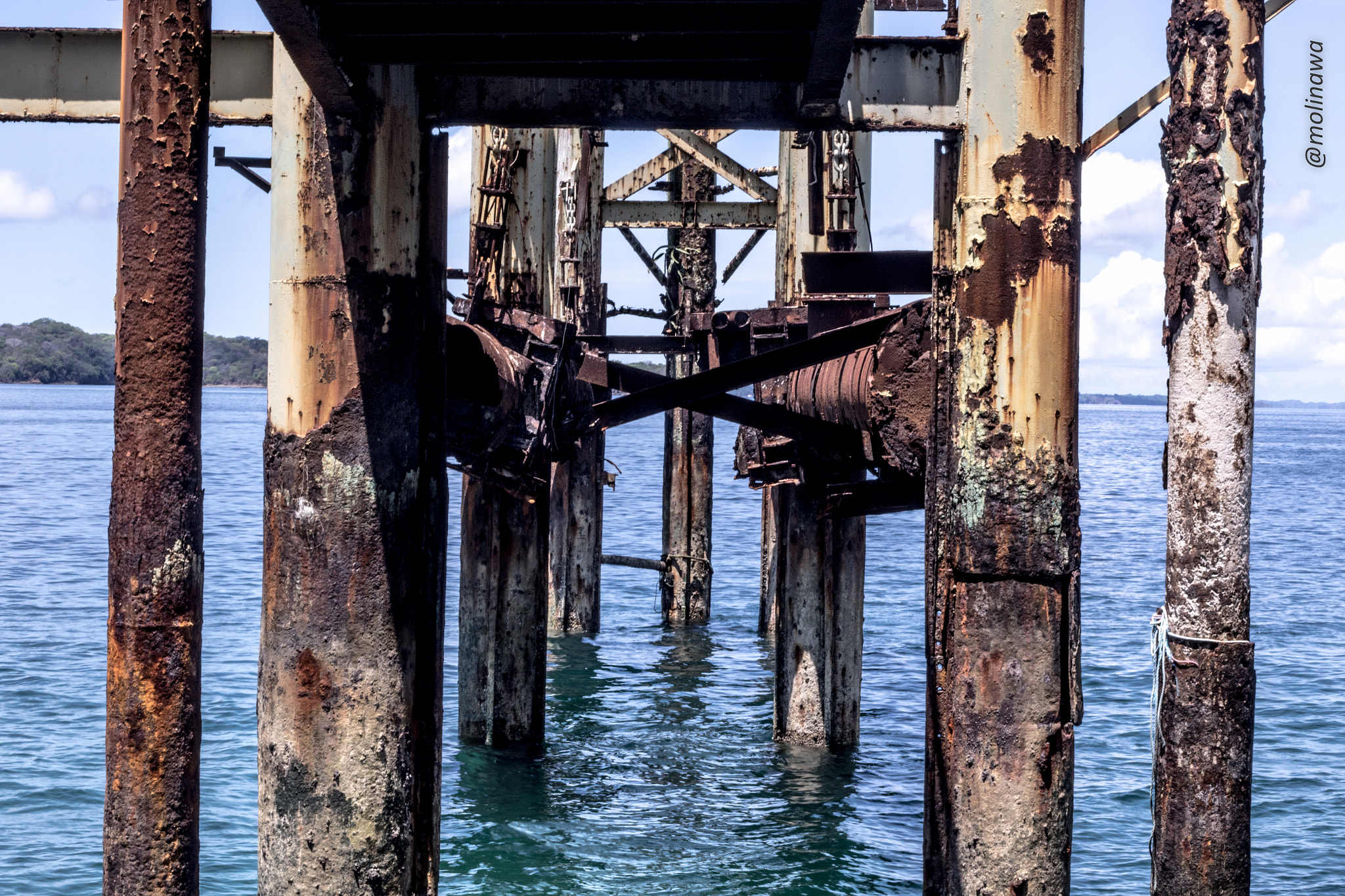 Canon EOS 7D Mark II + Canon EF 50mm F1.8 II sample photo. Old pier in contadora photography