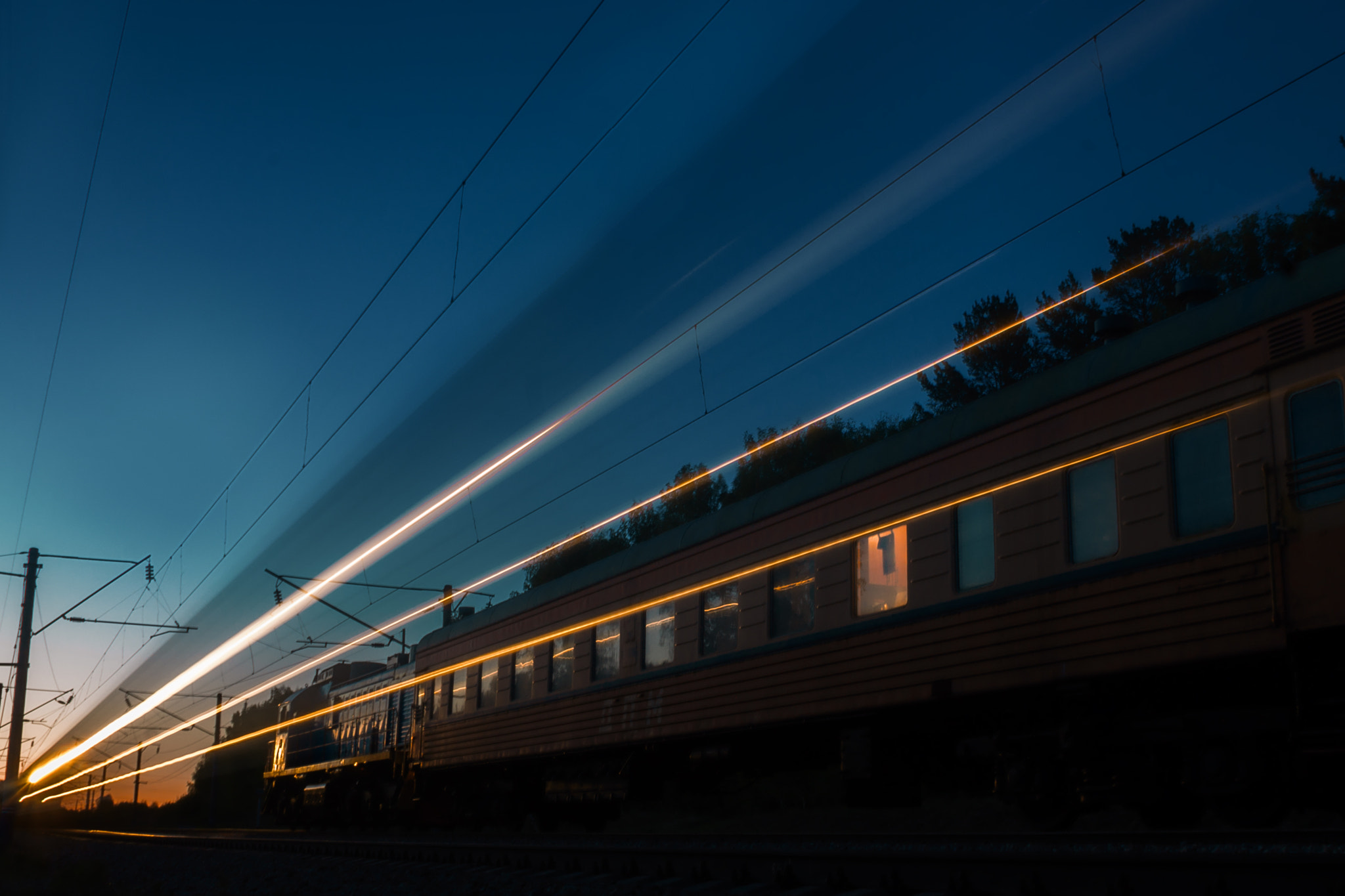 Sigma 18-50mm F2.8-4.5 DC OS HSM sample photo. Sunrise. train photography