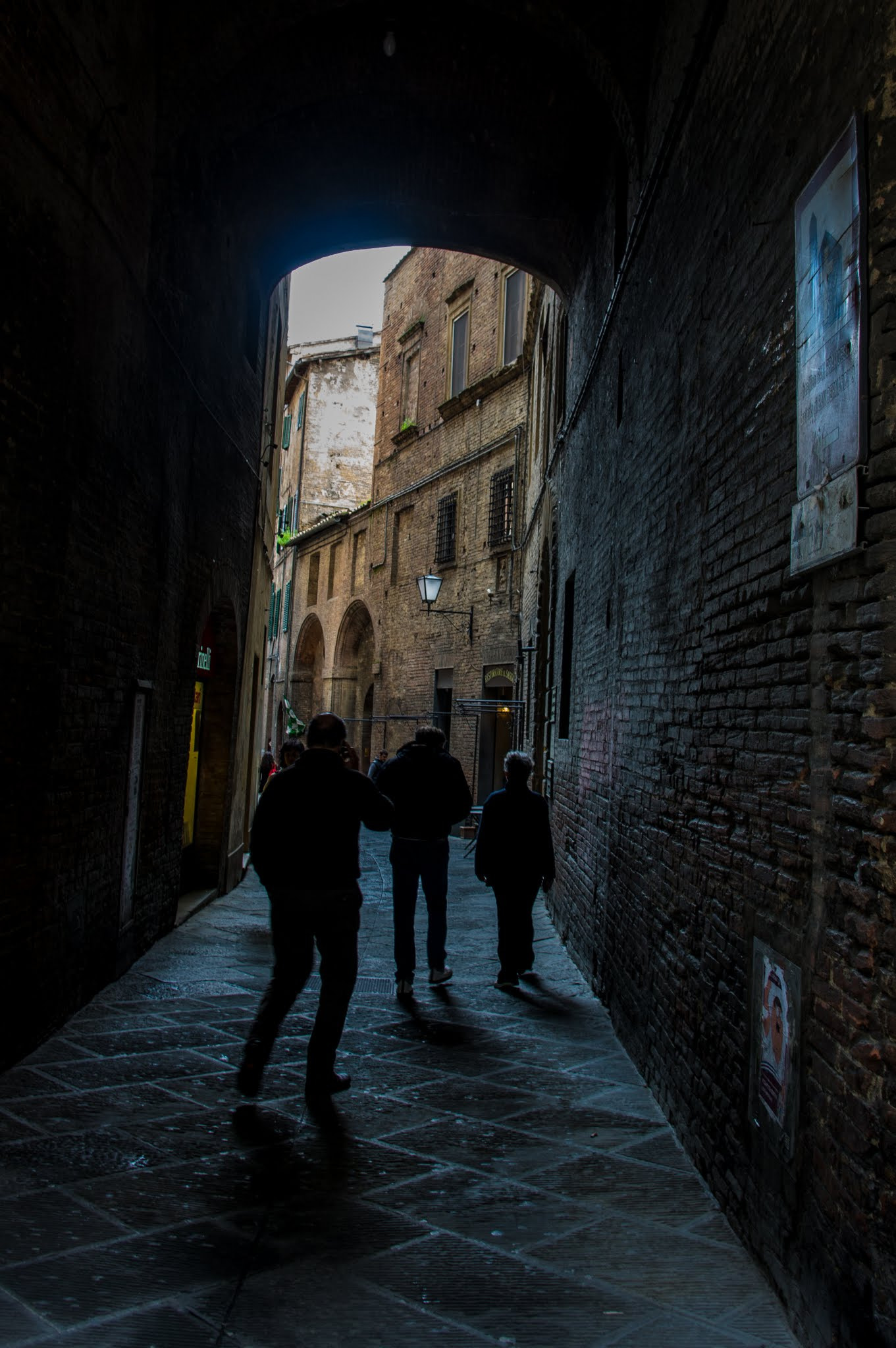 Sony Alpha NEX-5N + Sigma 19mm F2.8 EX DN sample photo. Gangs initaluan alley photography