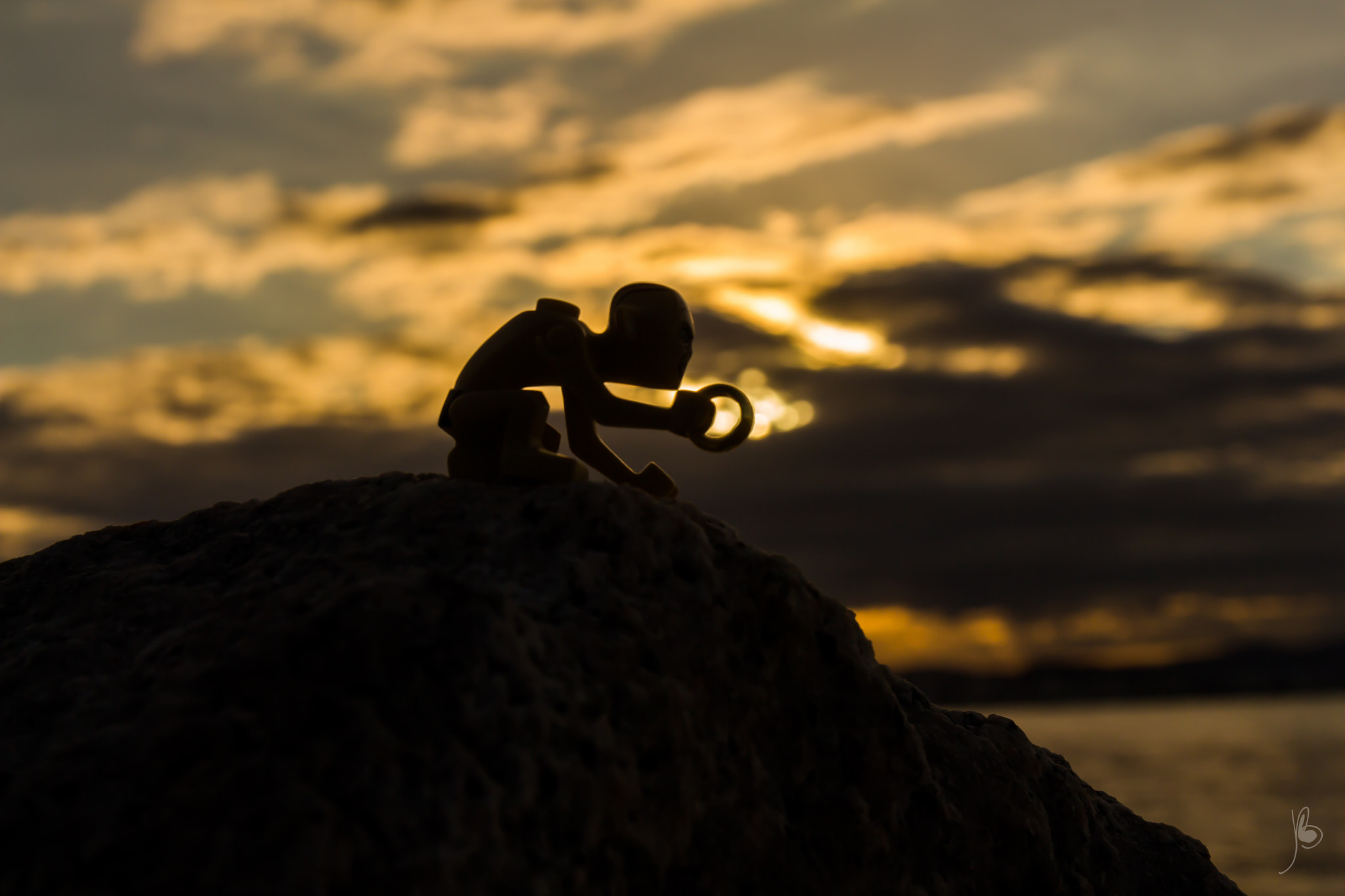 Canon EF 24-70mm F4L IS USM sample photo. Precious sunset photography