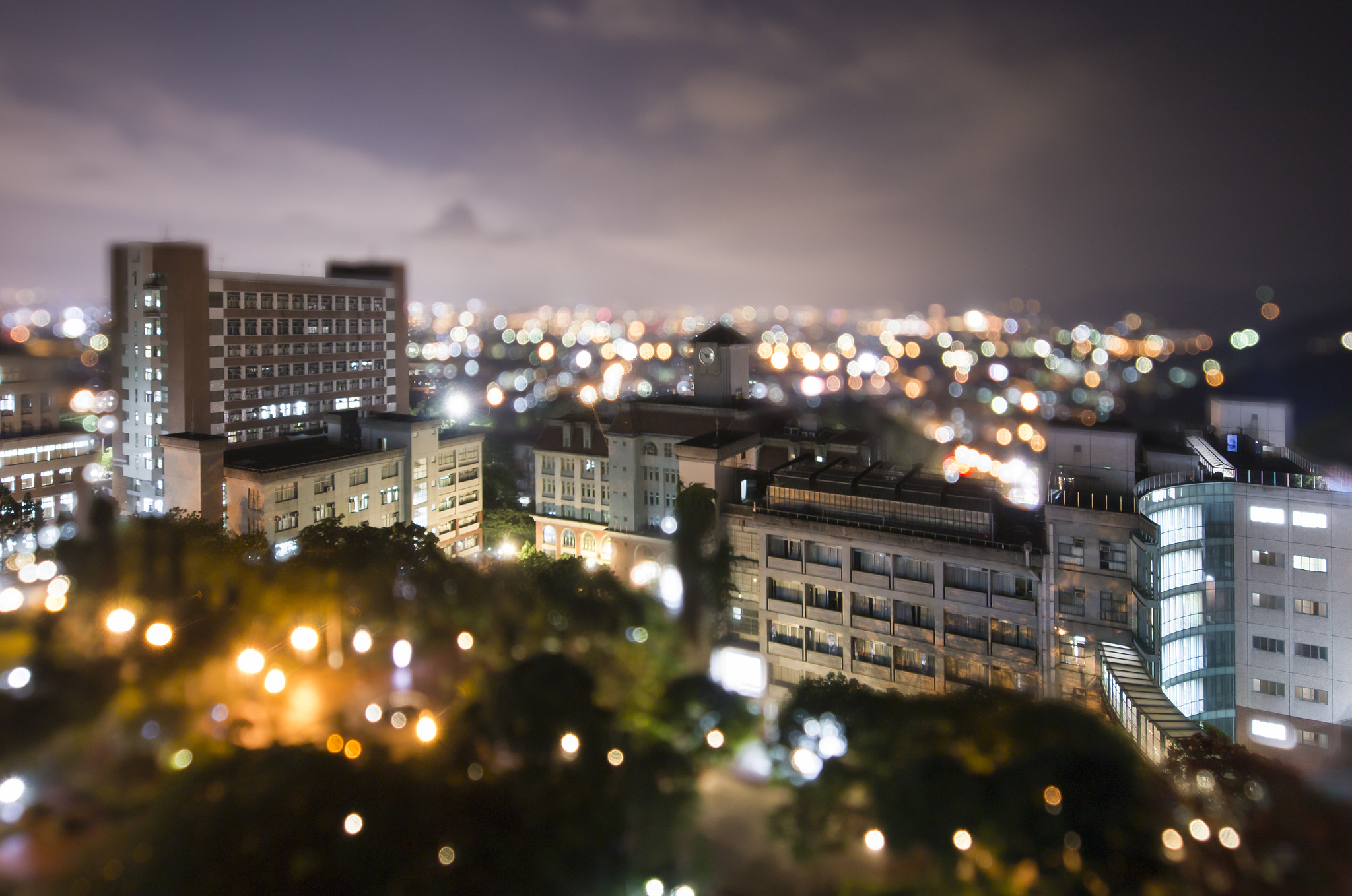 Sigma 12-24mm F4.5-5.6 II DG HSM sample photo. 夜 photography