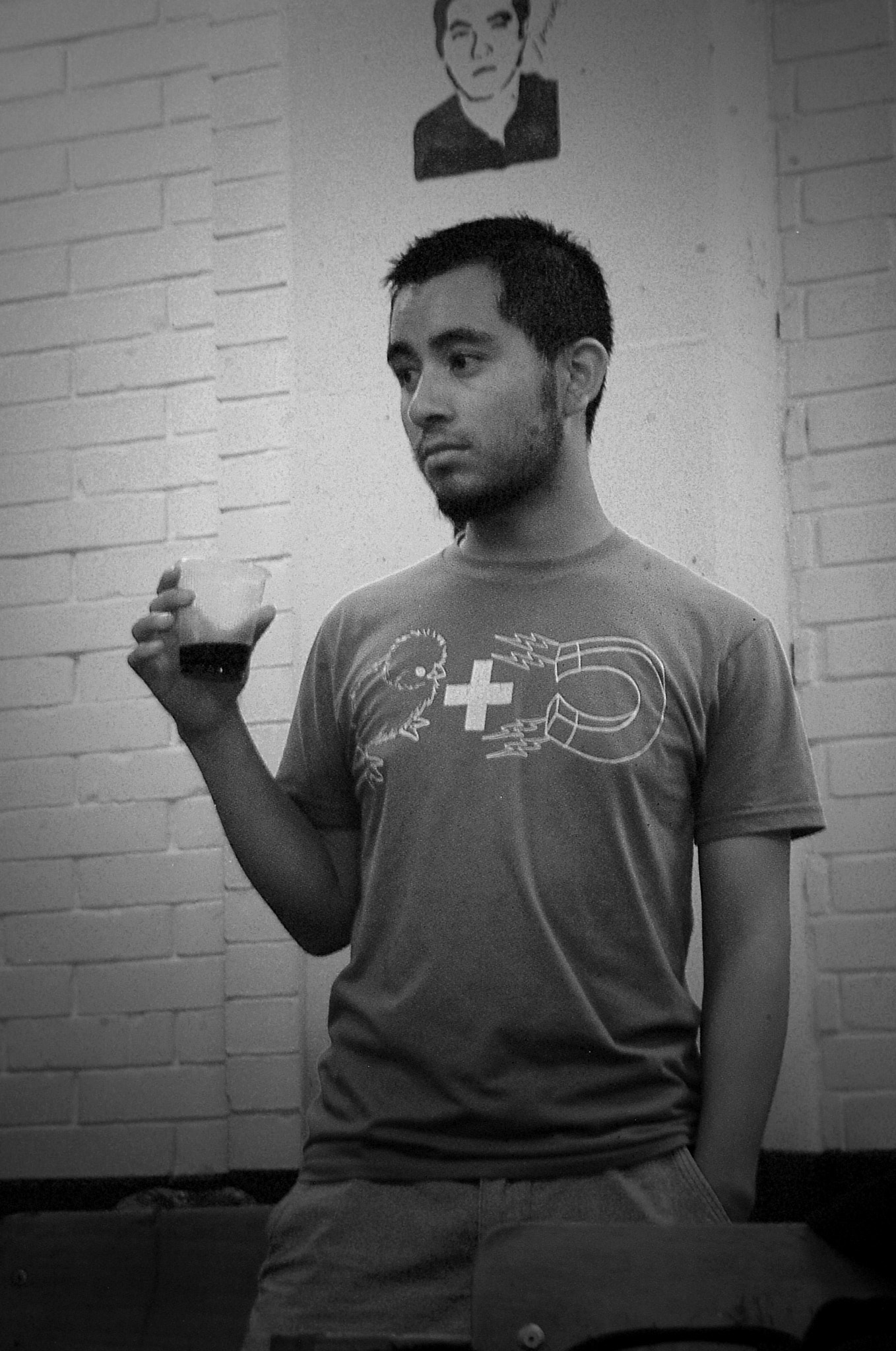 Fujifilm FinePix S1 Pro sample photo. Salud! photography