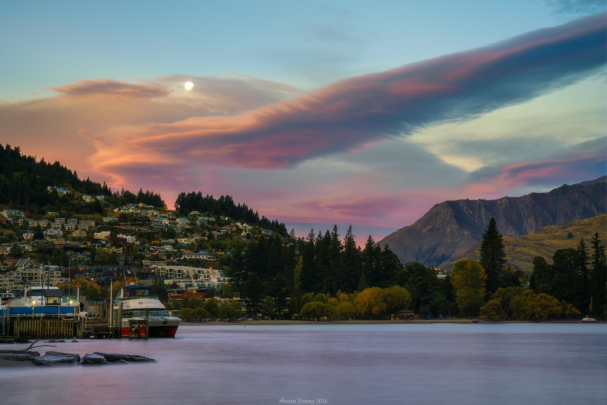 Sony a7R II + Canon EF 24-70mm F4L IS USM sample photo. Queenstown sunset photography