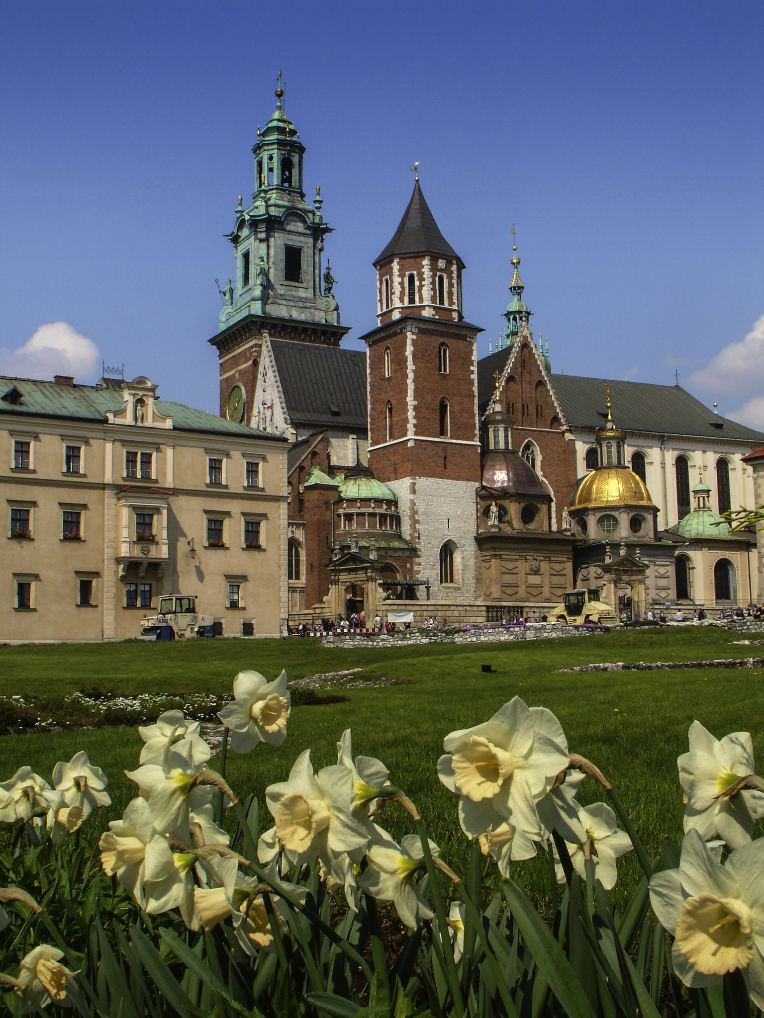 Sony DSC-V3 sample photo. Wawel castle photography