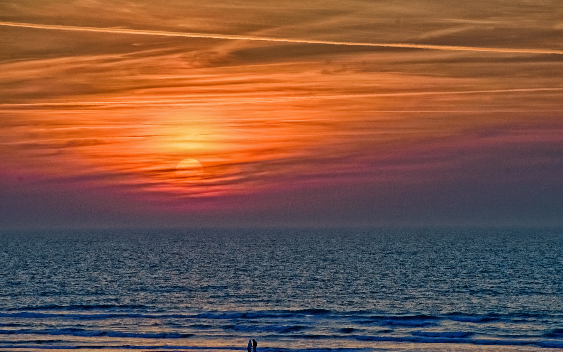 Nikon D800 + AF Nikkor 70-210mm f/4-5.6 sample photo. Foggy sunset photography