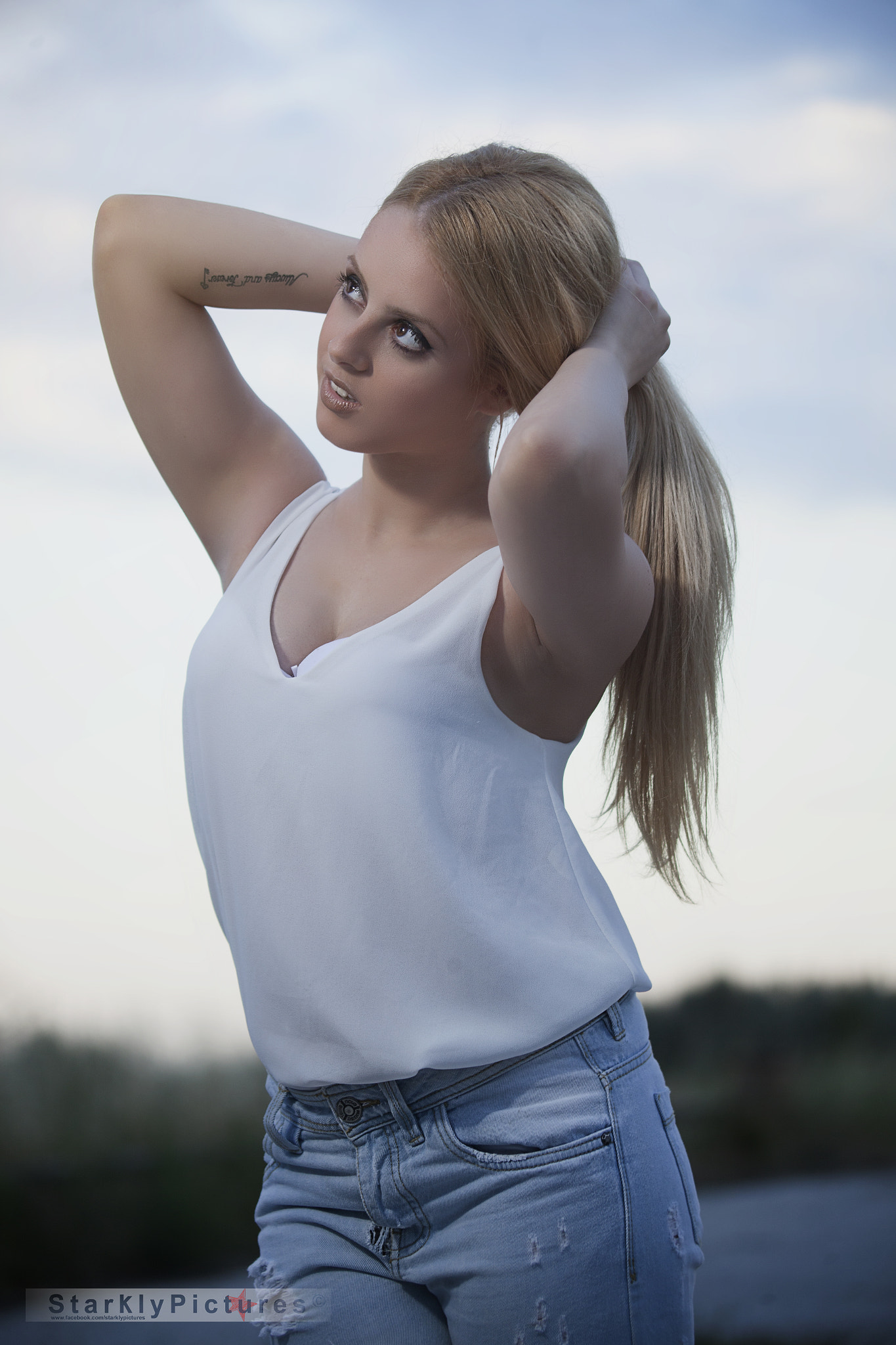 Canon EF 35-350mm F3.5-5.6L USM sample photo. Maria n. #1 photography