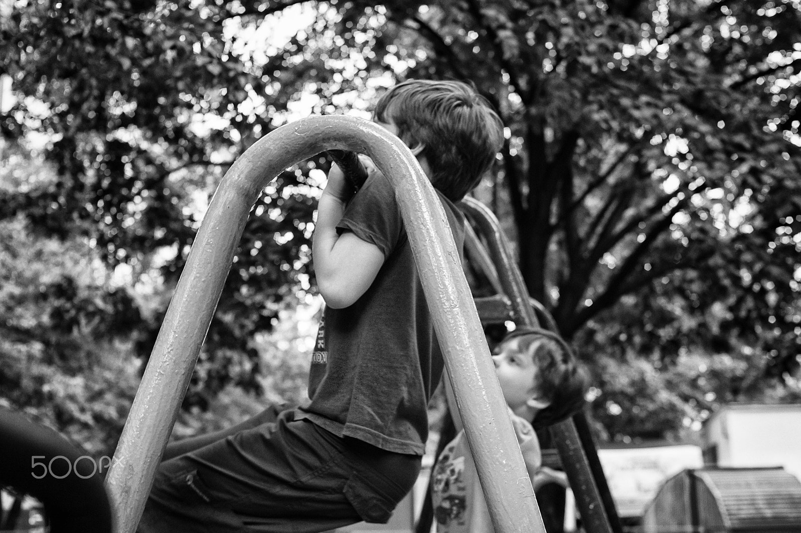 Canon EOS-1D Mark II + Canon EF 35mm F2 sample photo. Domestic sport photography