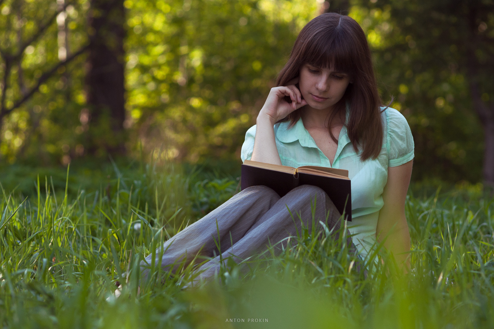Sigma APO 50-150mm f/2.8 [II] EX DC HSM sample photo. Summer reading photography