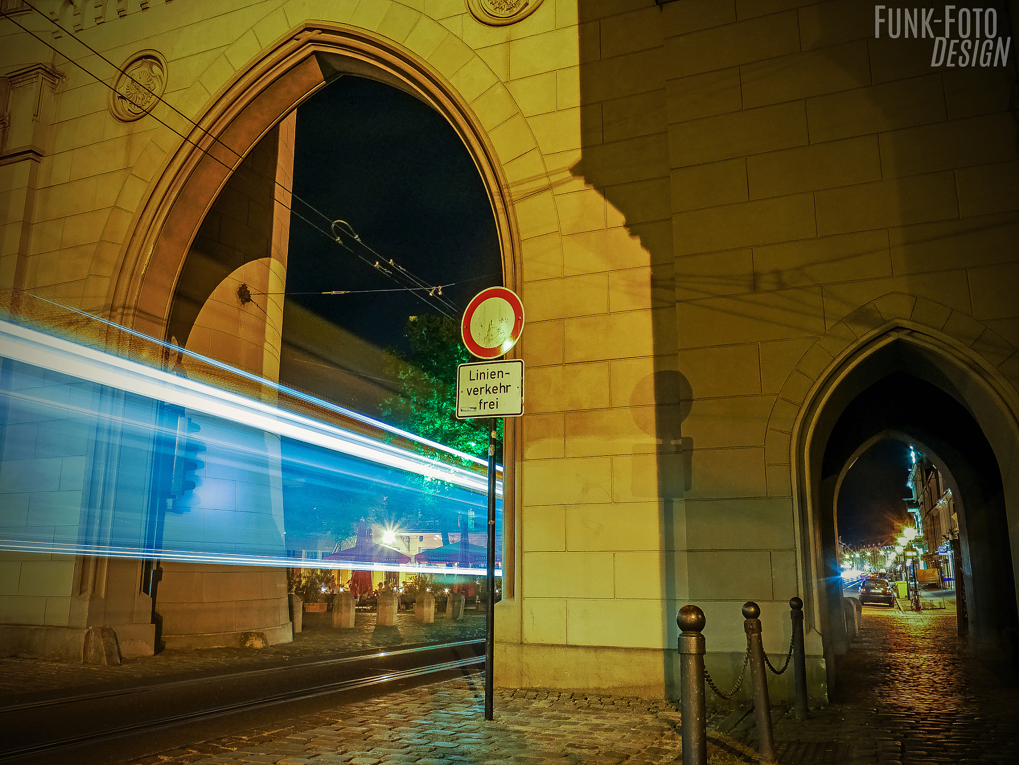 Panasonic DMC-G70 sample photo. Nauener tor mit tram aus einem anderen blickwinkel. photography