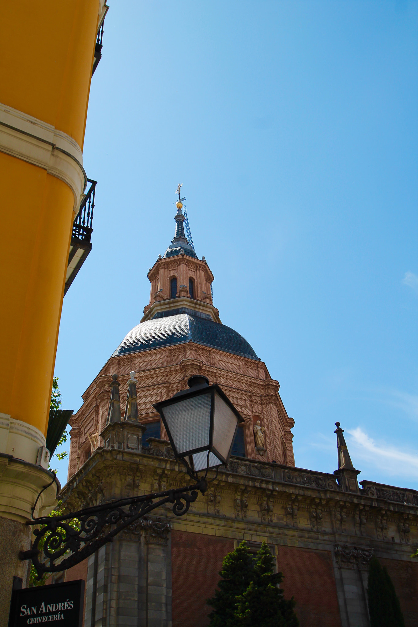 Canon 10-24mm sample photo. Church in madrid photography