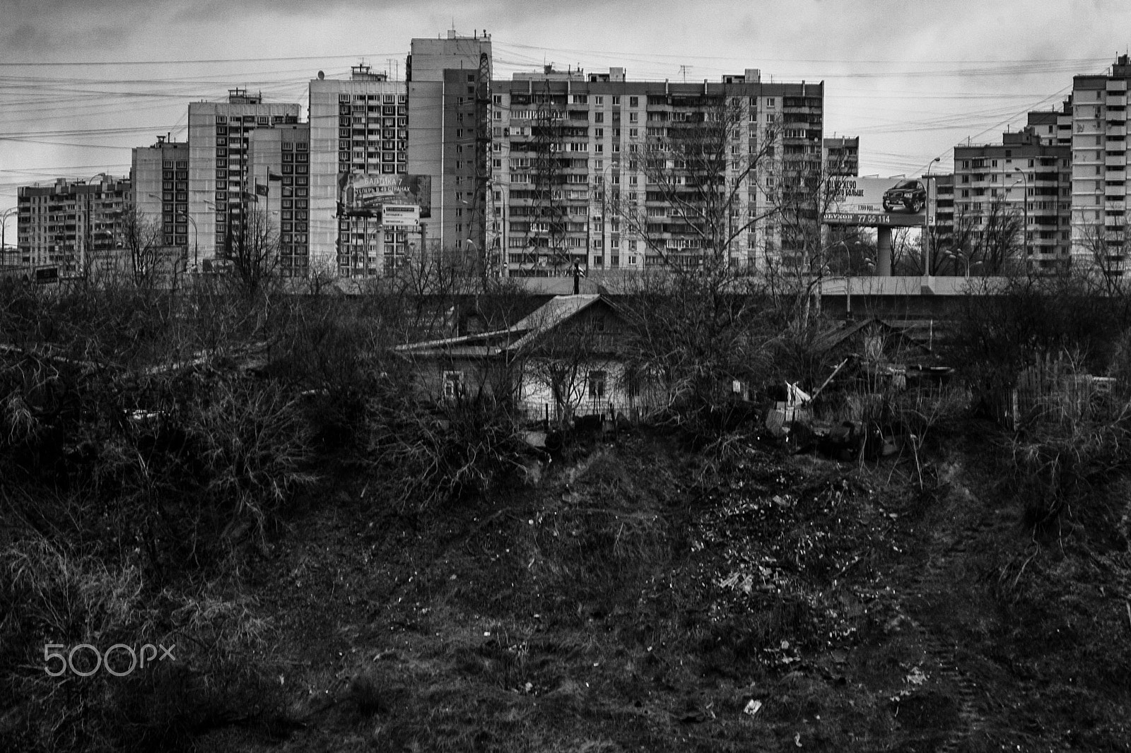 Canon EOS-1D Mark II sample photo. City contrast photography