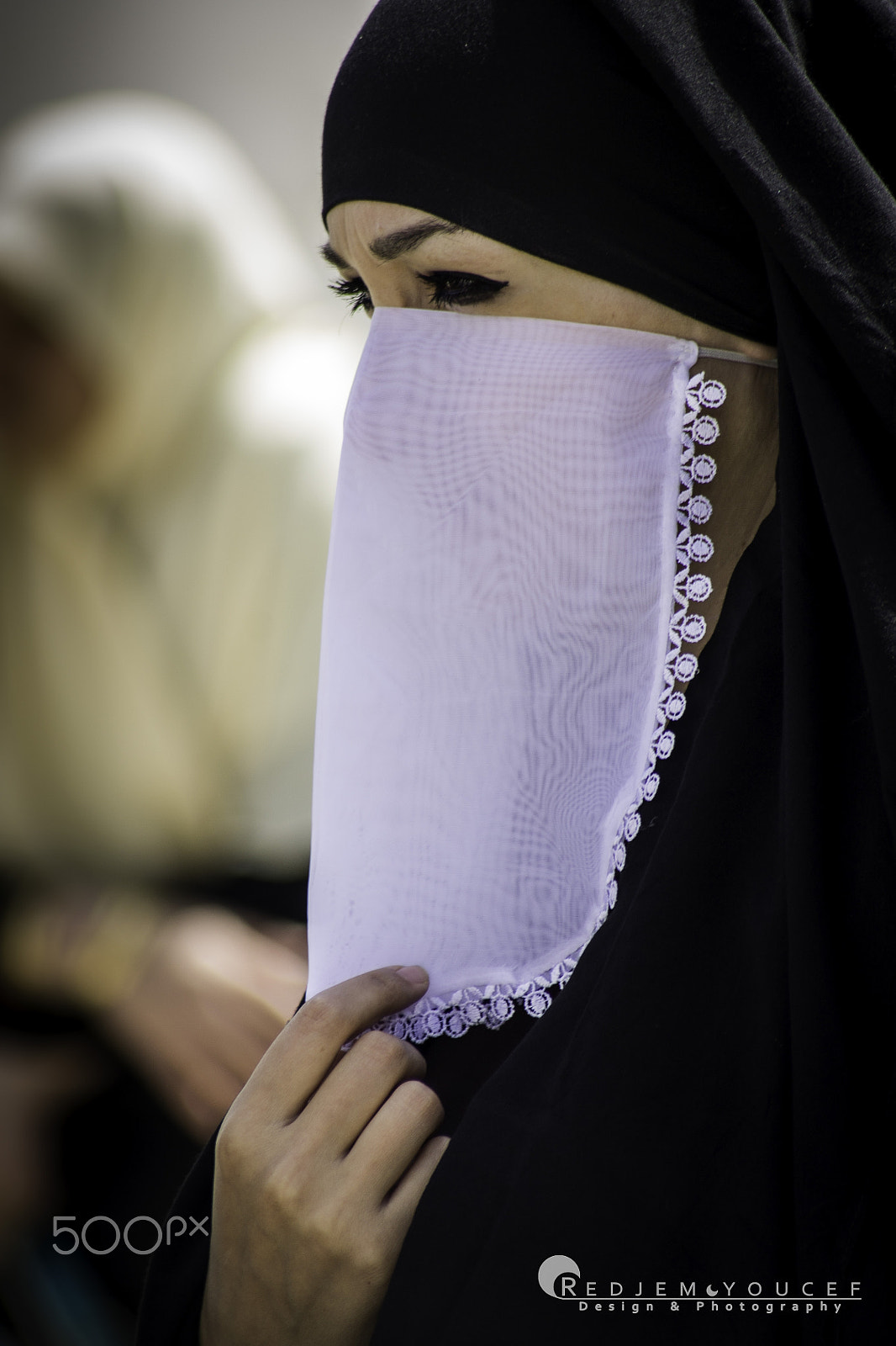 Sigma 70-300mm F4-5.6 APO DG Macro sample photo. Algerian_women photography