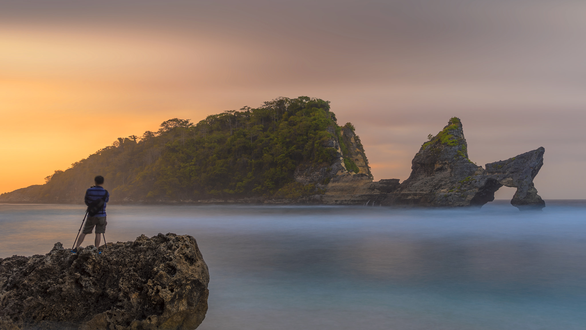 Sony a7S + Sony FE 24-240mm F3.5-6.3 OSS sample photo. Atuh beach photography