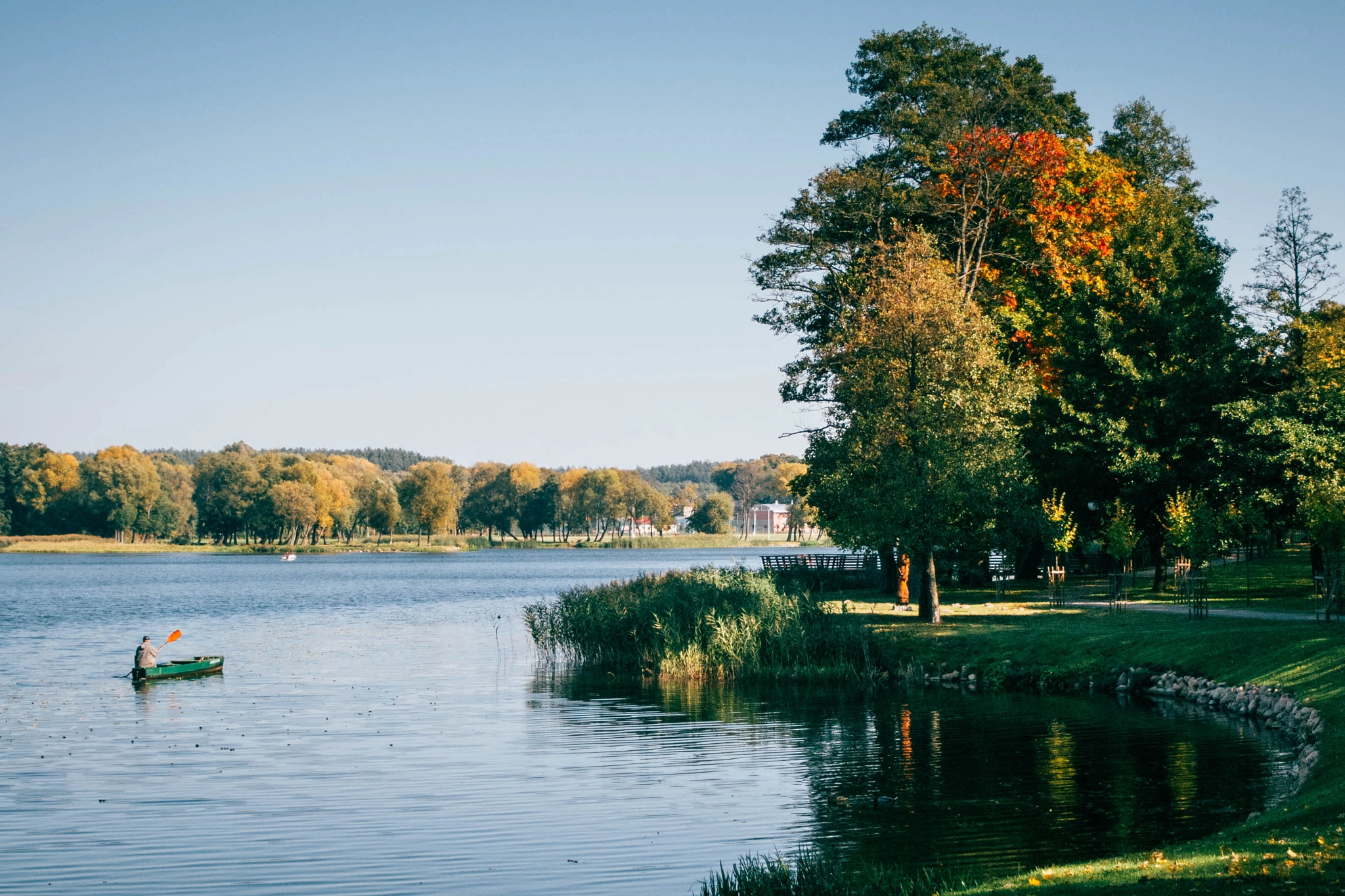 AF Zoom-Nikkor 35-80mm f/4-5.6D N sample photo. Lake lidzbark photography