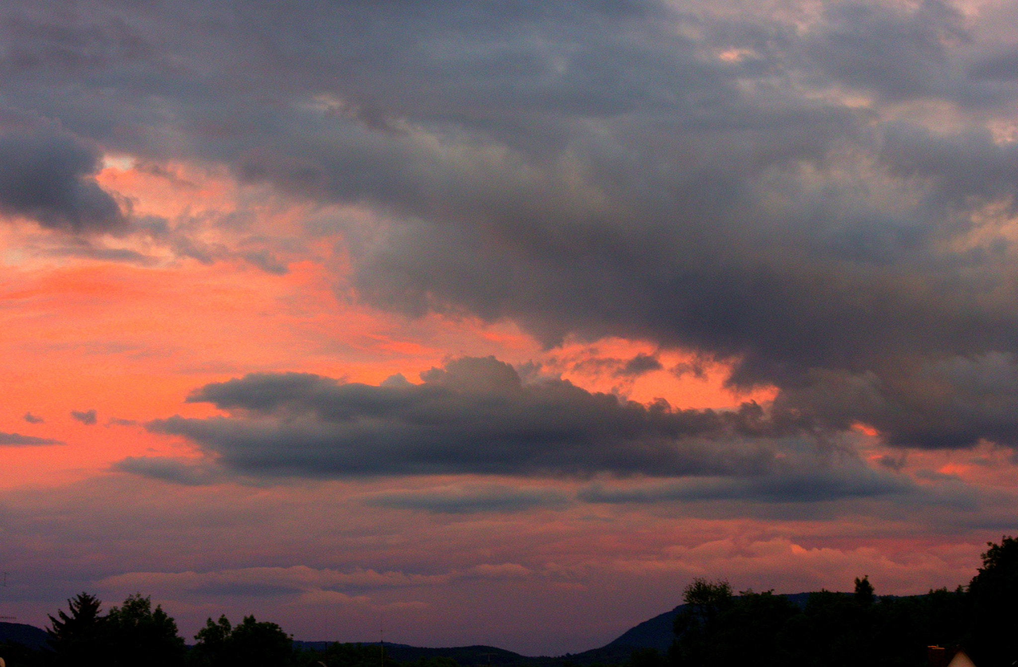 smc PENTAX-DA L 55-300mm F4-5.8 ED sample photo. Spectacle in the sky - no weather reassurance photography