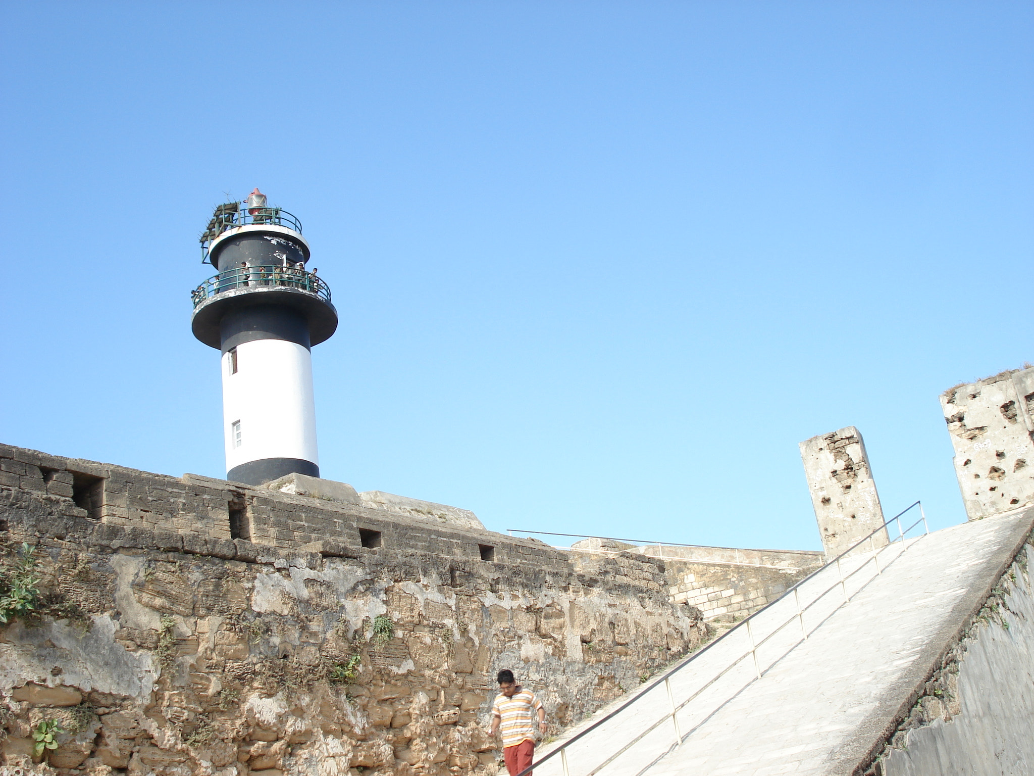 Sony DSC-W30 sample photo. Diu light house.. photography