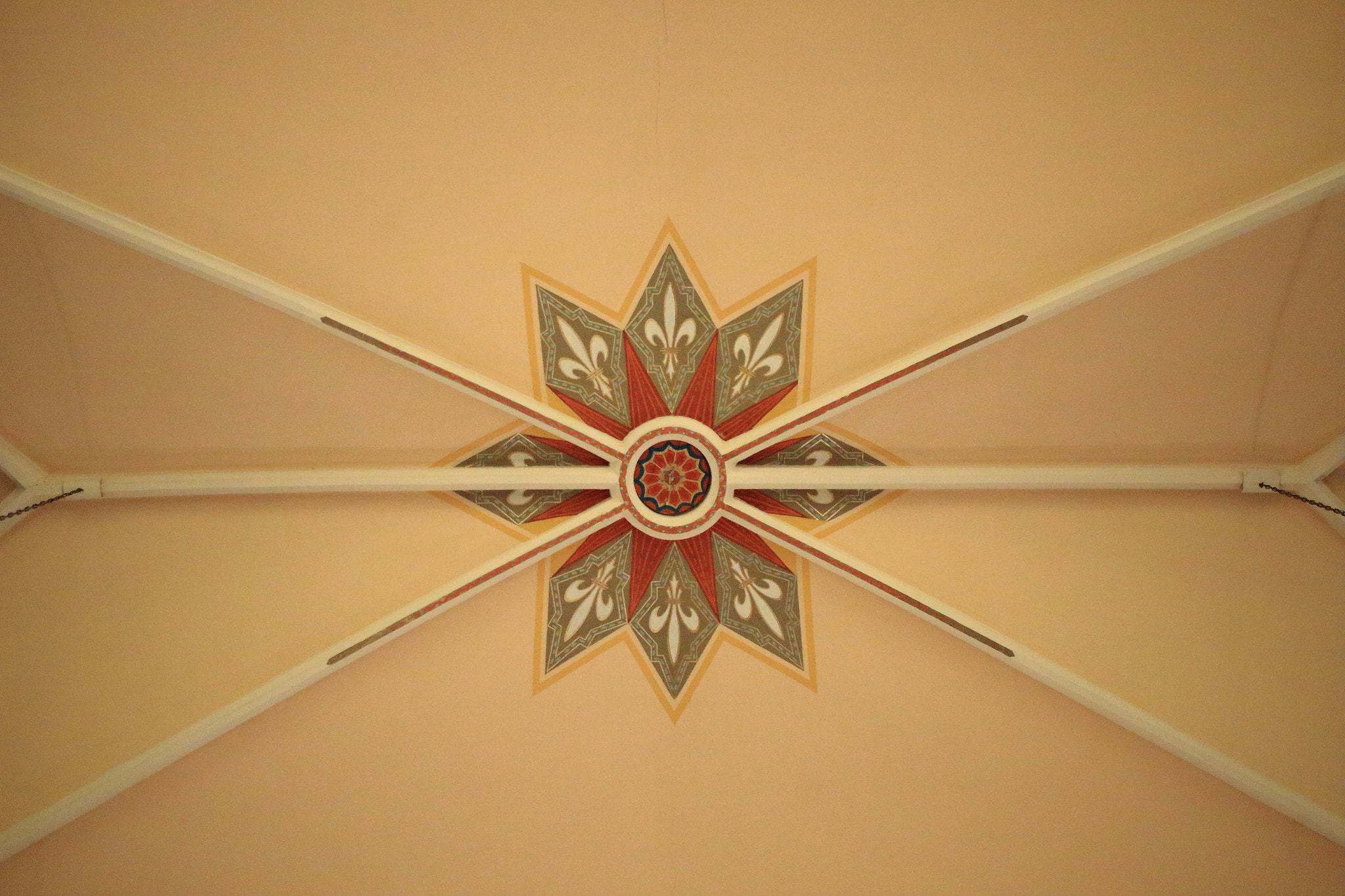 Canon EF-S 24mm F2.8 STM sample photo. Symmetric ceiling photography