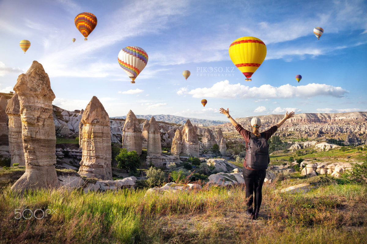 Sigma 24-105mm f/4 DG OS HSM | A sample photo. Tourist woman in cappadocia photography