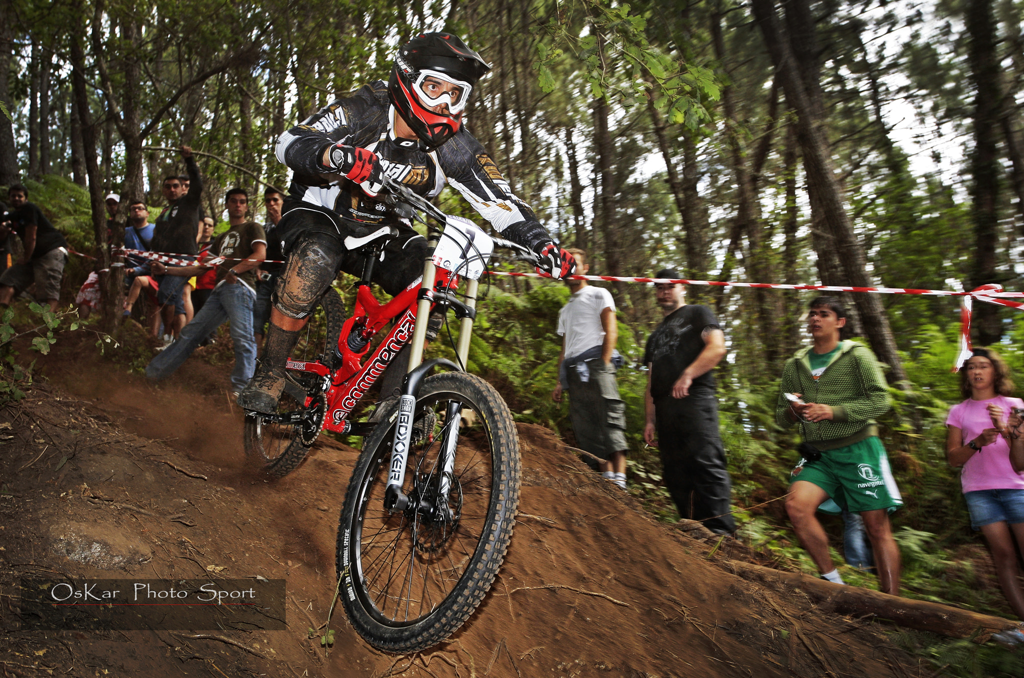 Canon EOS-1D Mark III sample photo. Downhill  photography