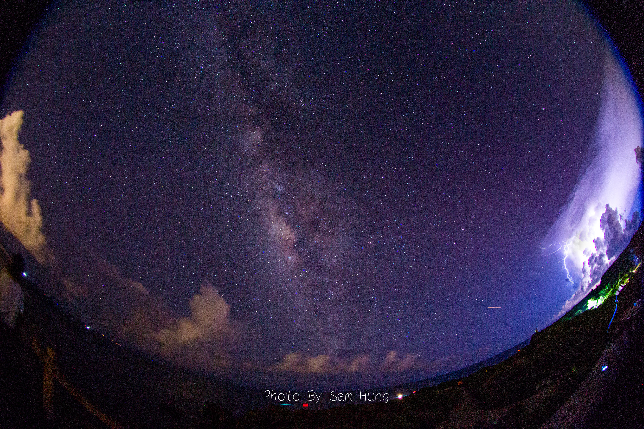 Canon EF 8-15mm F4L Fisheye USM sample photo. 墾丁銀河 photography
