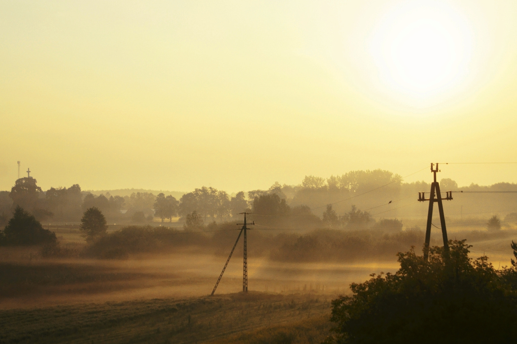 Sony Alpha DSLR-A550 + Sony DT 18-55mm F3.5-5.6 SAM sample photo. Sunrise photography