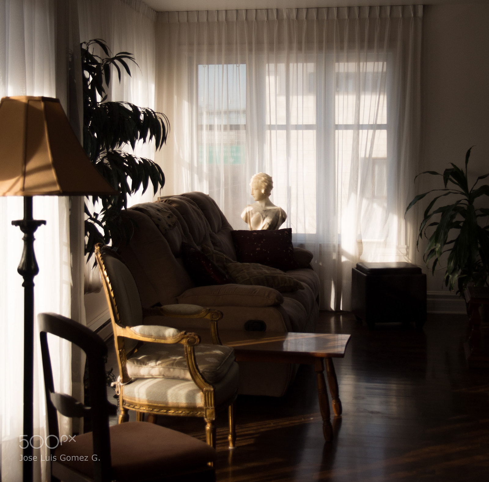 Olympus PEN E-PM2 sample photo. Emptiness photography