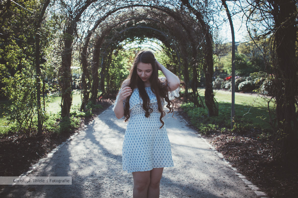 Canon EF-S 24mm F2.8 STM sample photo. Natural lizzy photography