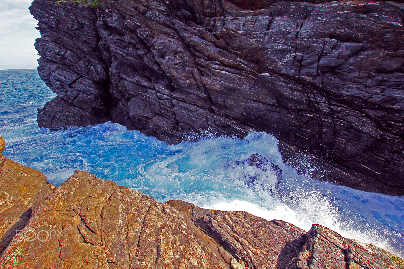 Sigma 10-20mm F3.5 EX DC HSM sample photo. Rocha praia photography
