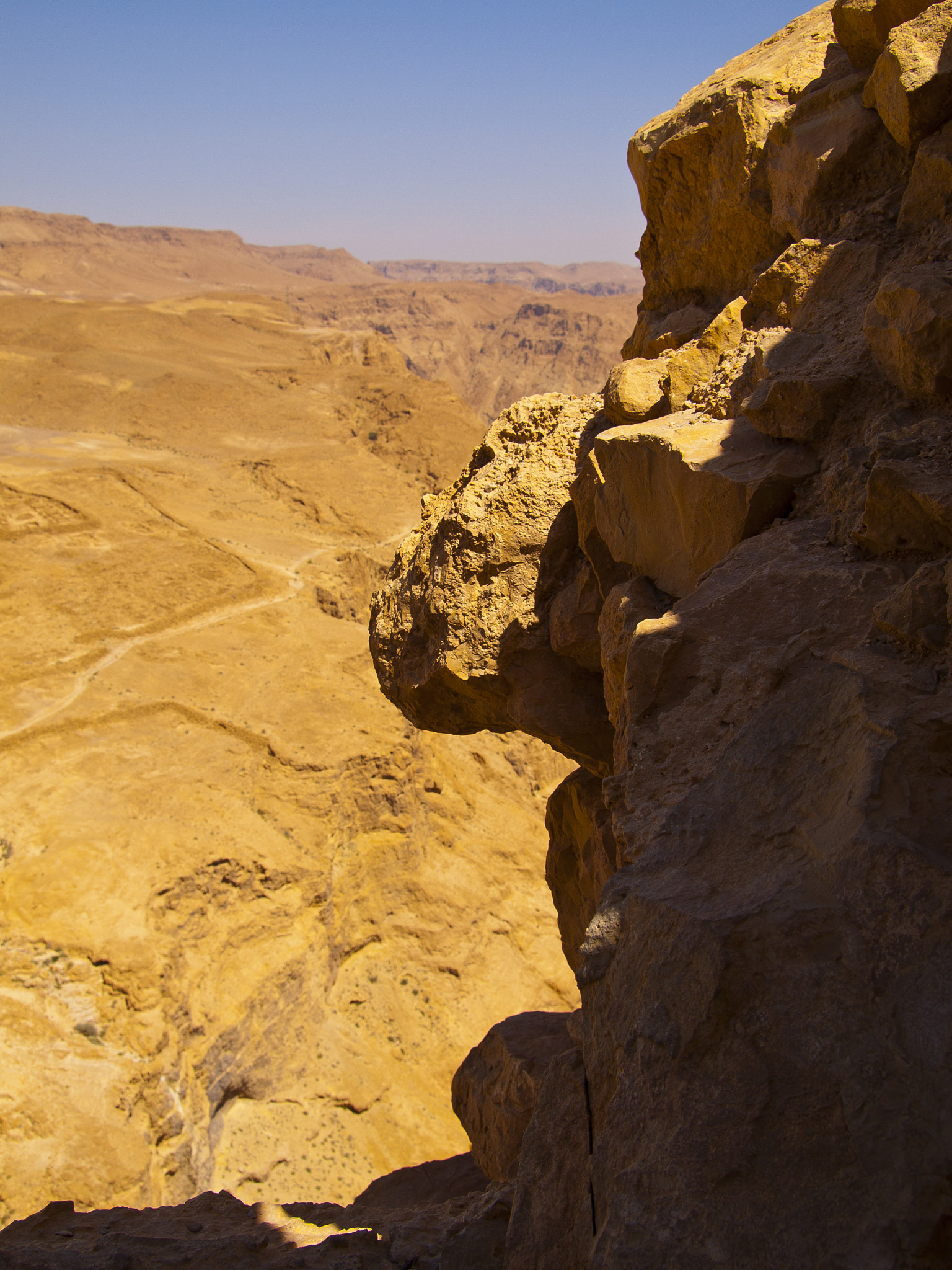 Olympus E-520 (EVOLT E-520) + SIGMA 18-50mm F2.8 DC sample photo. Masada's profile photography