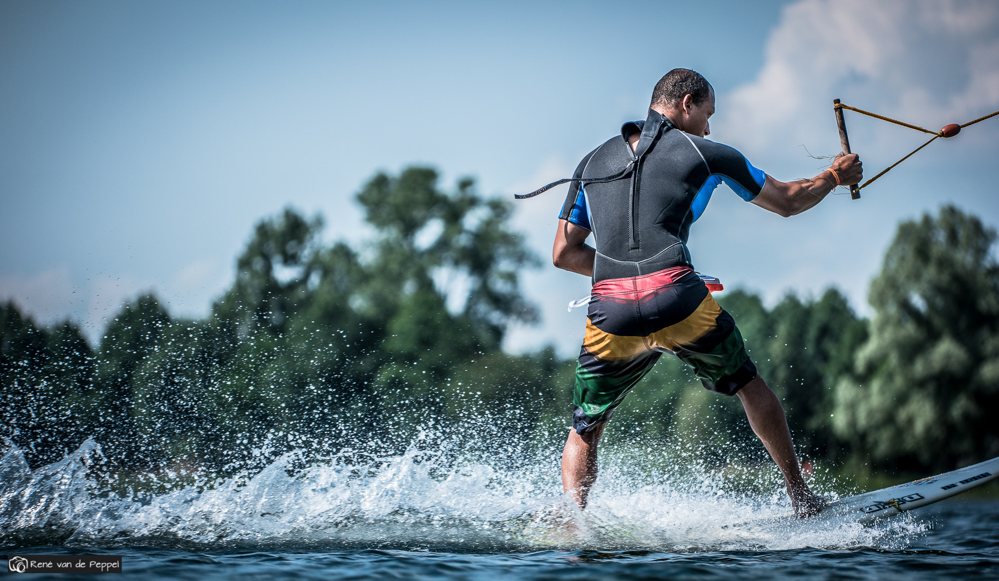 Samsung NX1 + NX 50-150mm F2.8 S sample photo. Cable ski photography
