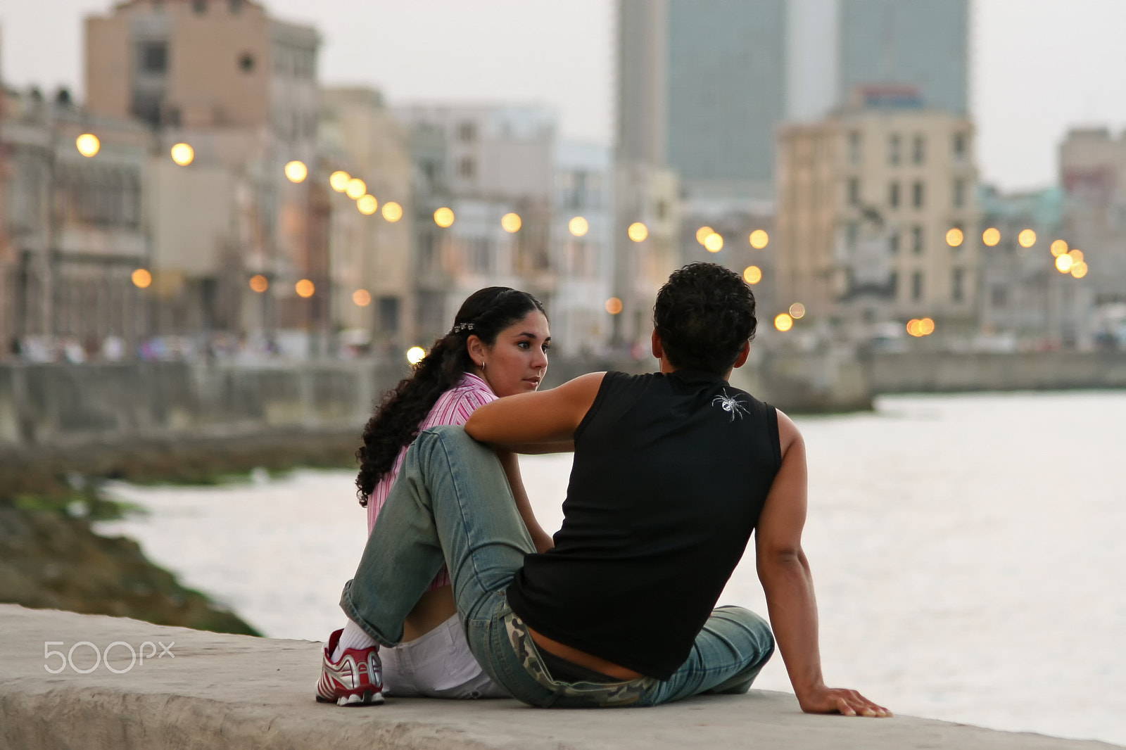 Canon EF 75-300mm F4.0-5.6 IS USM sample photo. Cuban love affair photography