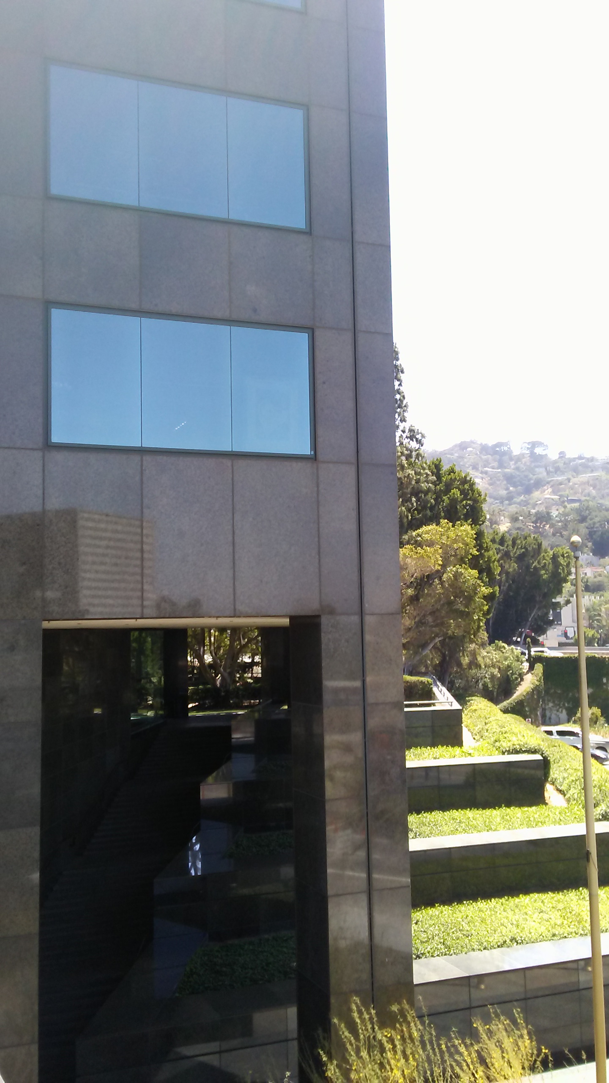 LG M1 sample photo. Universal city, ca.  photography