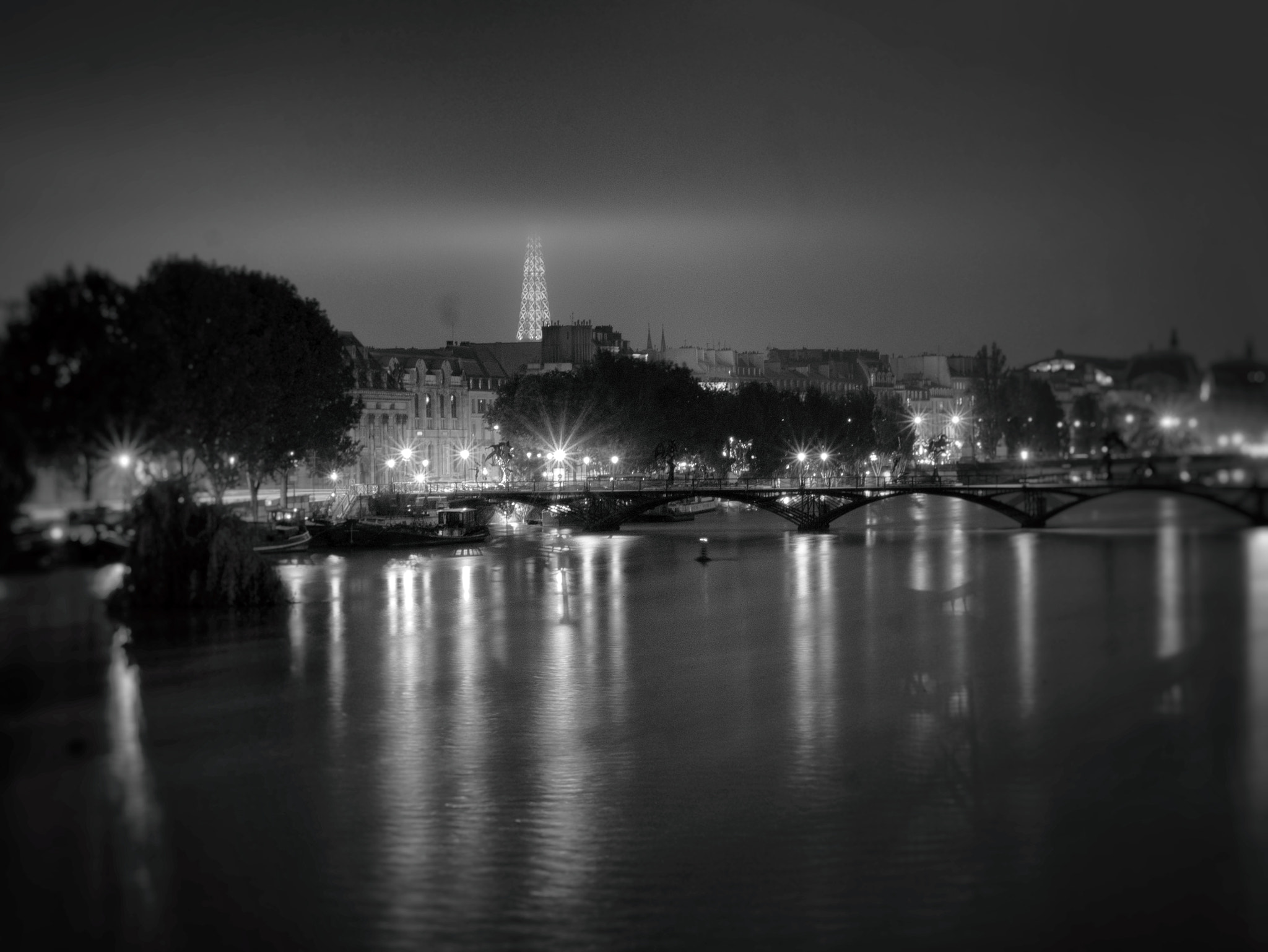 Panasonic Lumix DMC-GM1 sample photo. Pont des arts photography