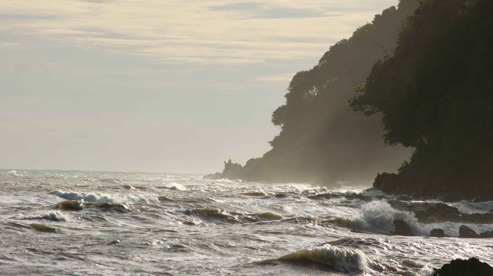 Sony Alpha DSLR-A380 sample photo. Mist at chantaburi photography