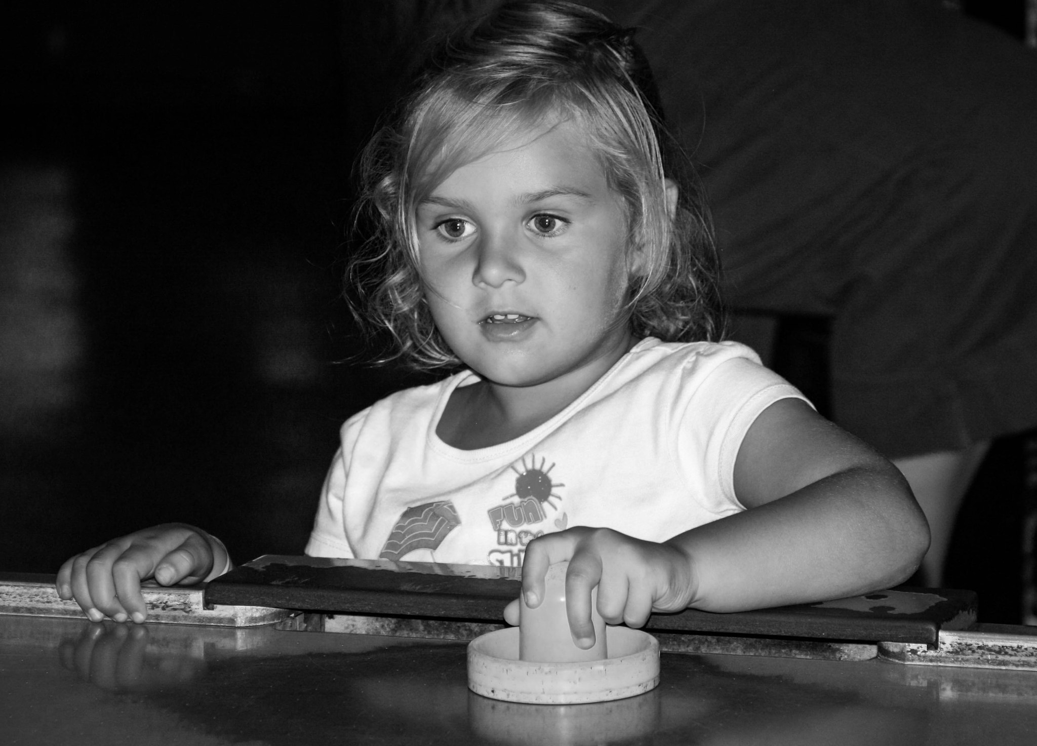 Canon EOS 450D (EOS Rebel XSi / EOS Kiss X2) sample photo. Air hockey! photography