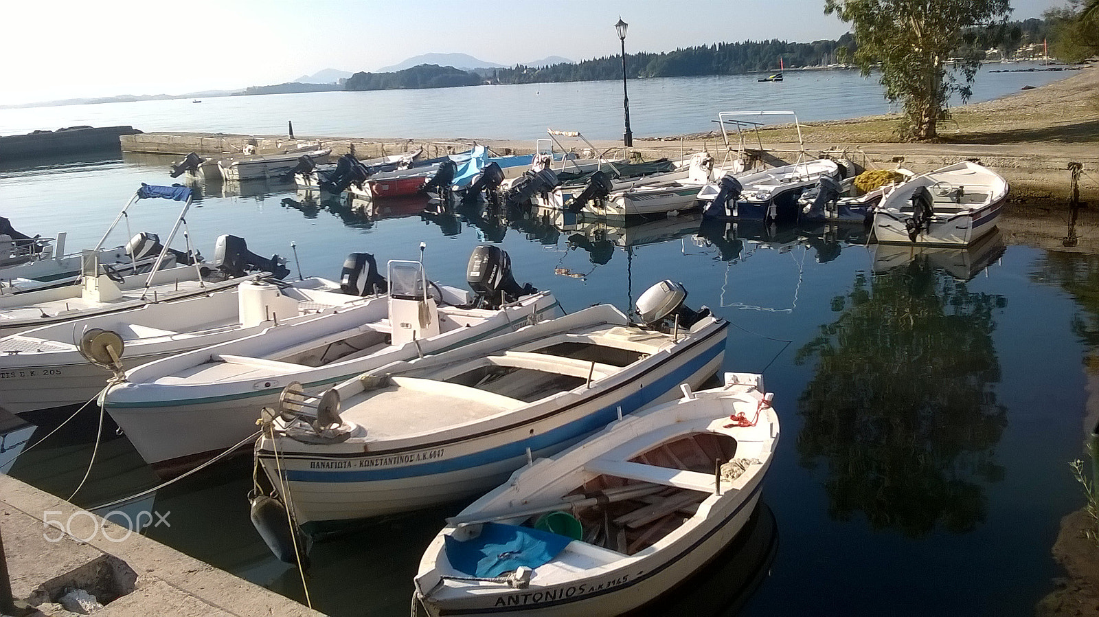 Nokia Lumia 630 sample photo. Ships photography